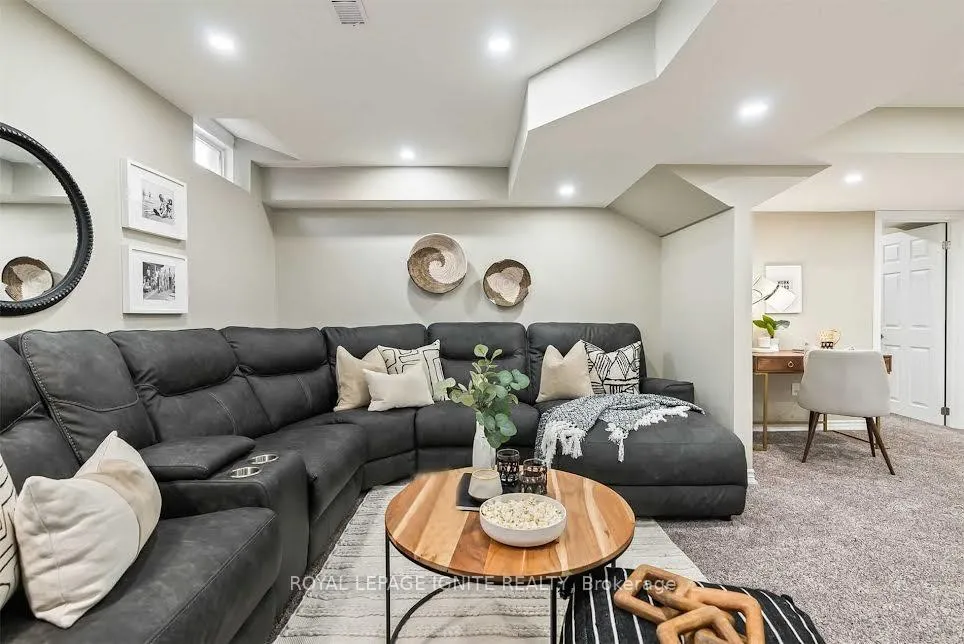 Photo 26 of 54 Albert Street, Clarington, Bowmanville — HOMEH