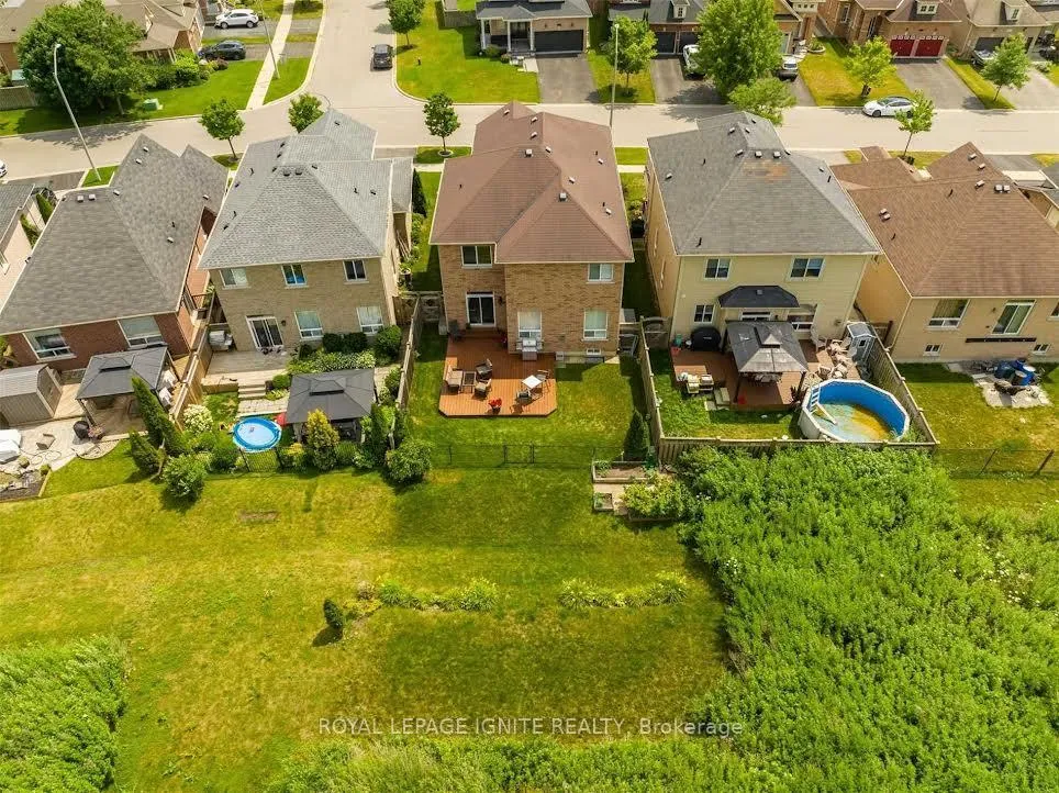 Photo 37 of 54 Albert Street, Clarington, Bowmanville — HOMEH