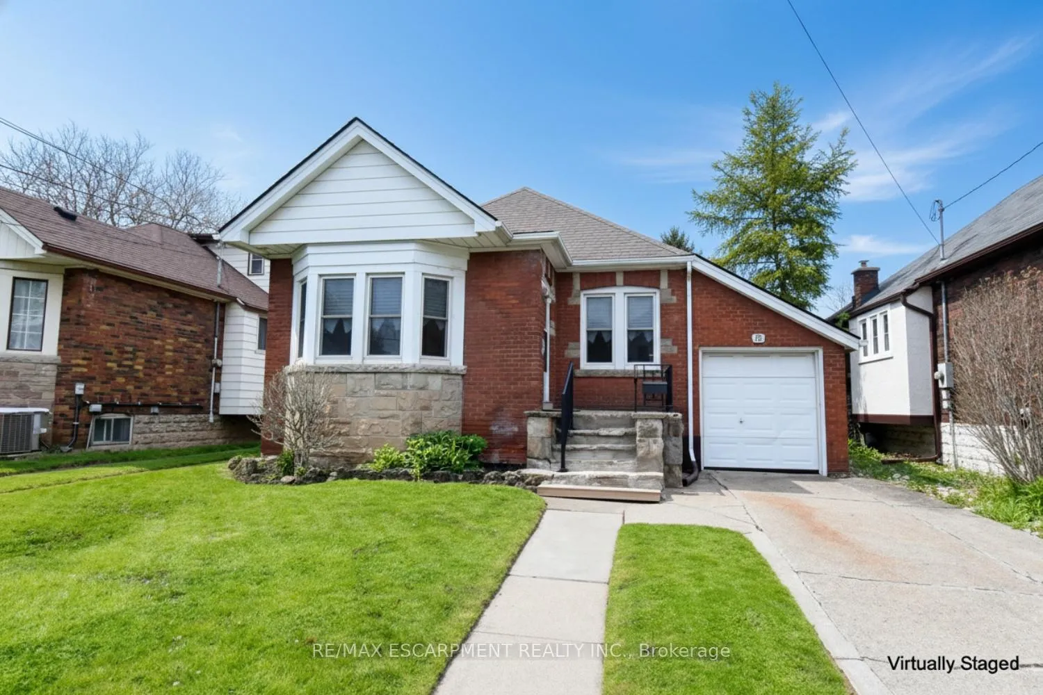 Photo 4 of 8 Norwood Road, Hamilton, Westdale — HOMEH
