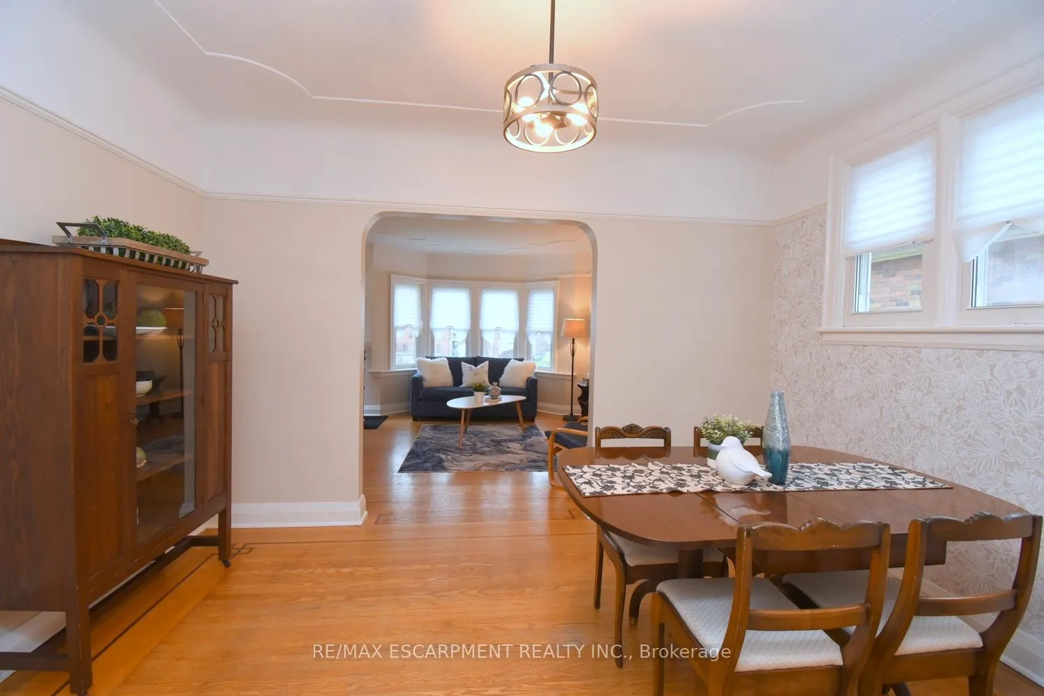 Photo 12 of 8 Norwood Road, Hamilton, Westdale — HOMEH