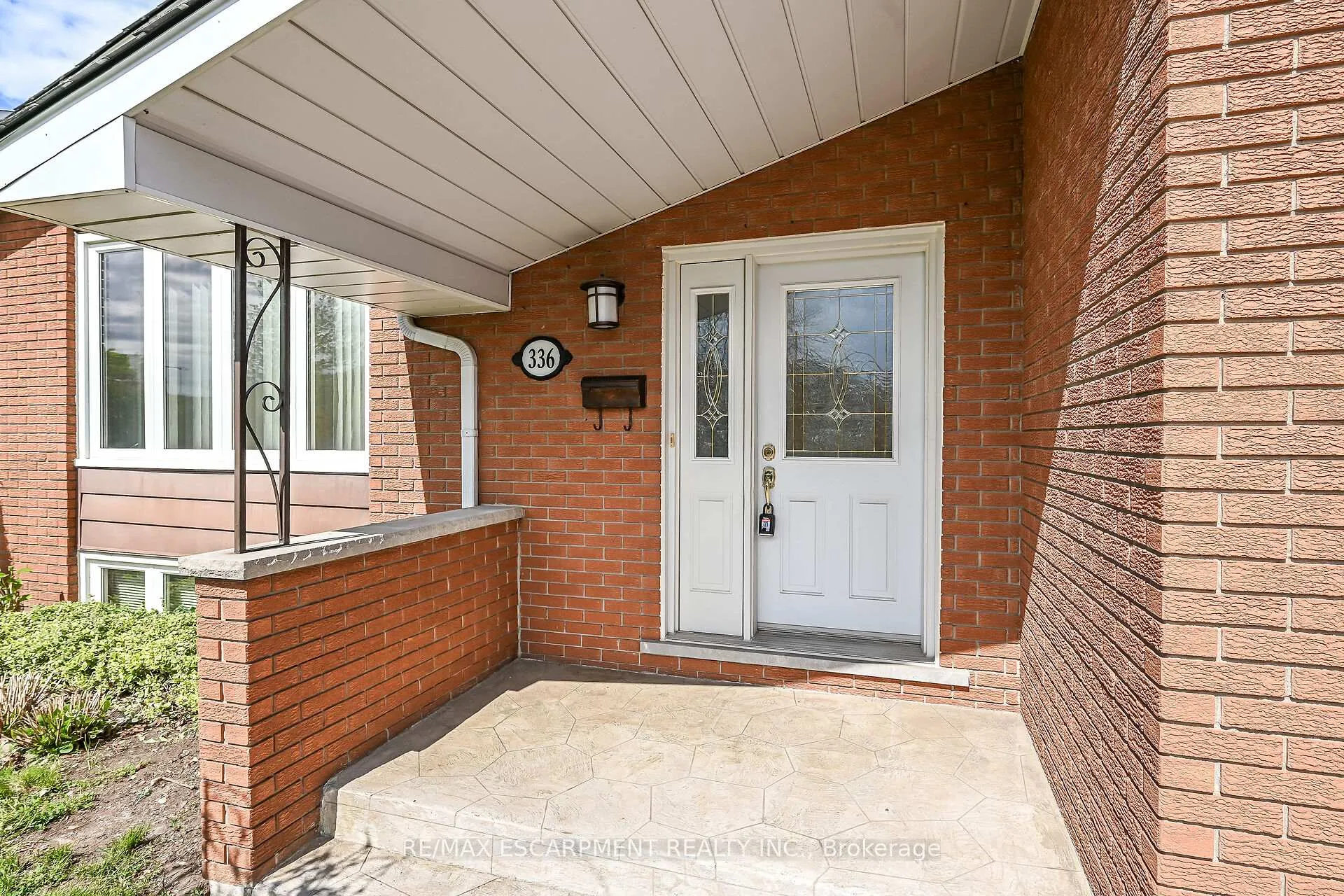 Photo 3 of 336 Montmorency Drive, Hamilton, Red Hill — HOMEH
