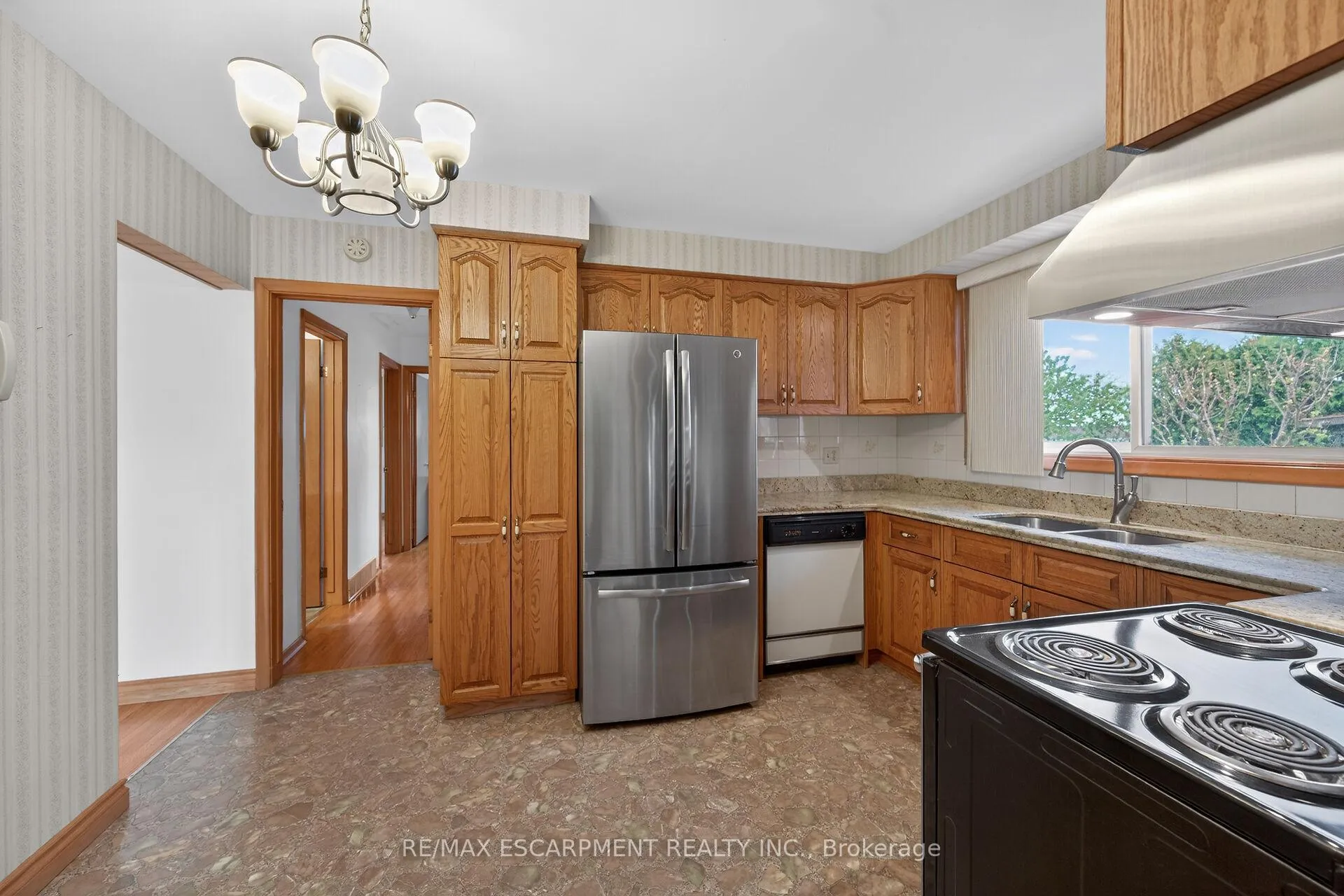 Photo 16 of 336 Montmorency Drive, Hamilton, Red Hill — HOMEH