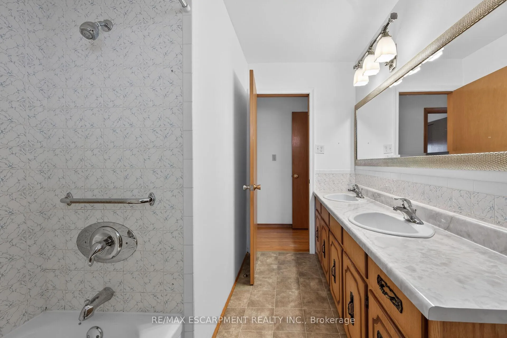 Photo 28 of 336 Montmorency Drive, Hamilton, Red Hill — HOMEH