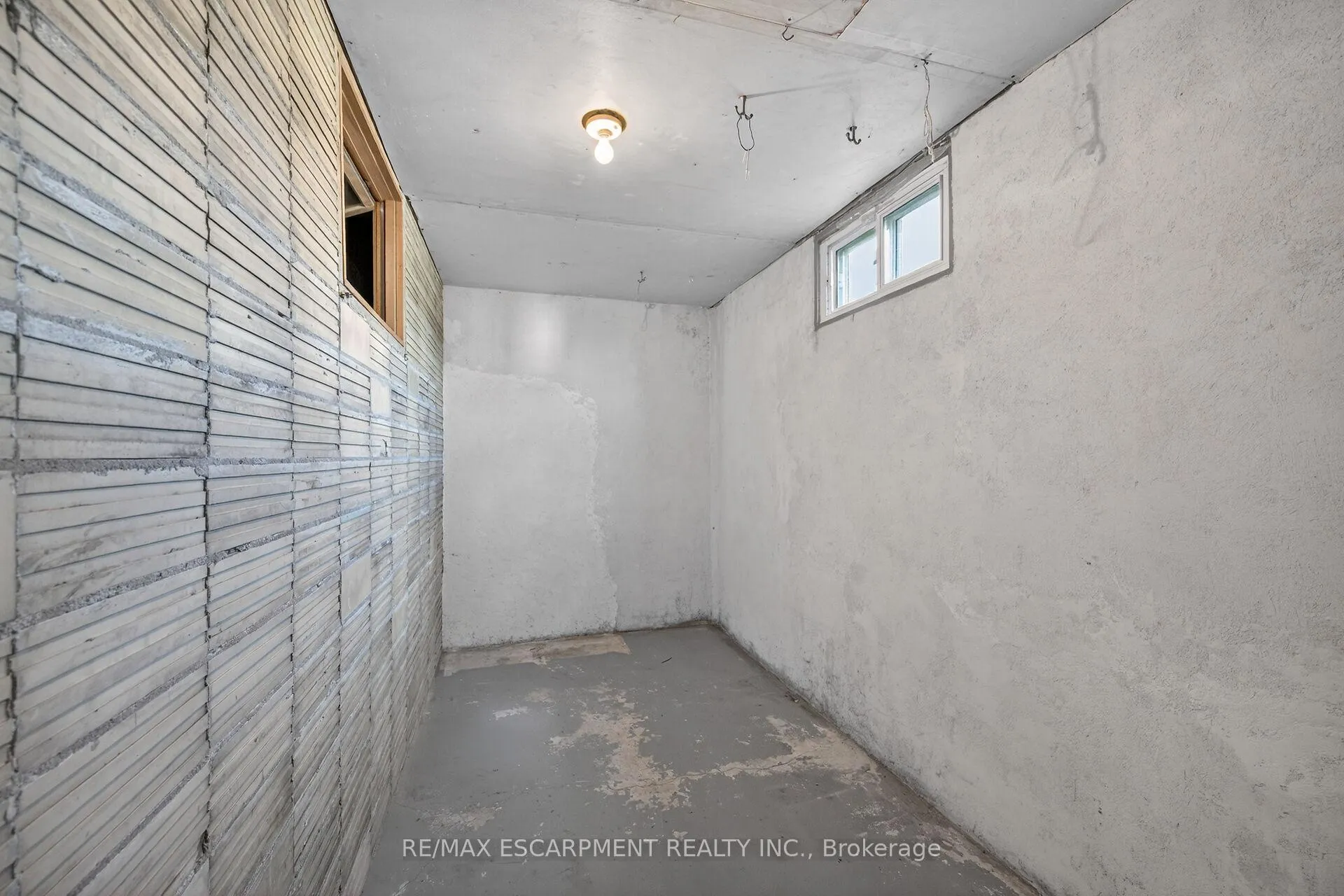 Photo 40 of 336 Montmorency Drive, Hamilton, Red Hill — HOMEH