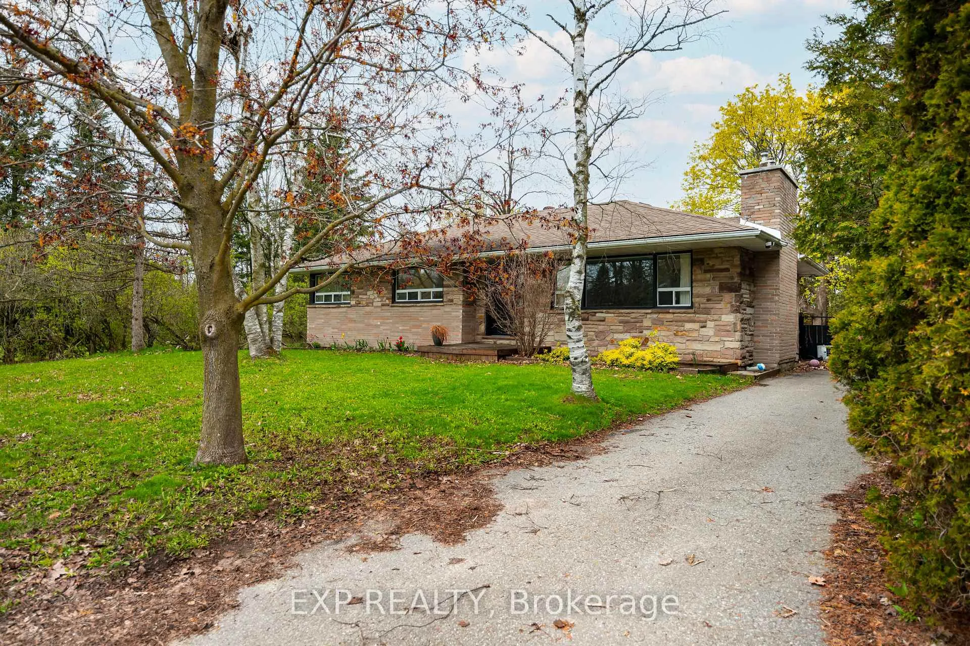 Photo 3 of 16 Carberry Street, Erin, Hillsburgh — HOMEH