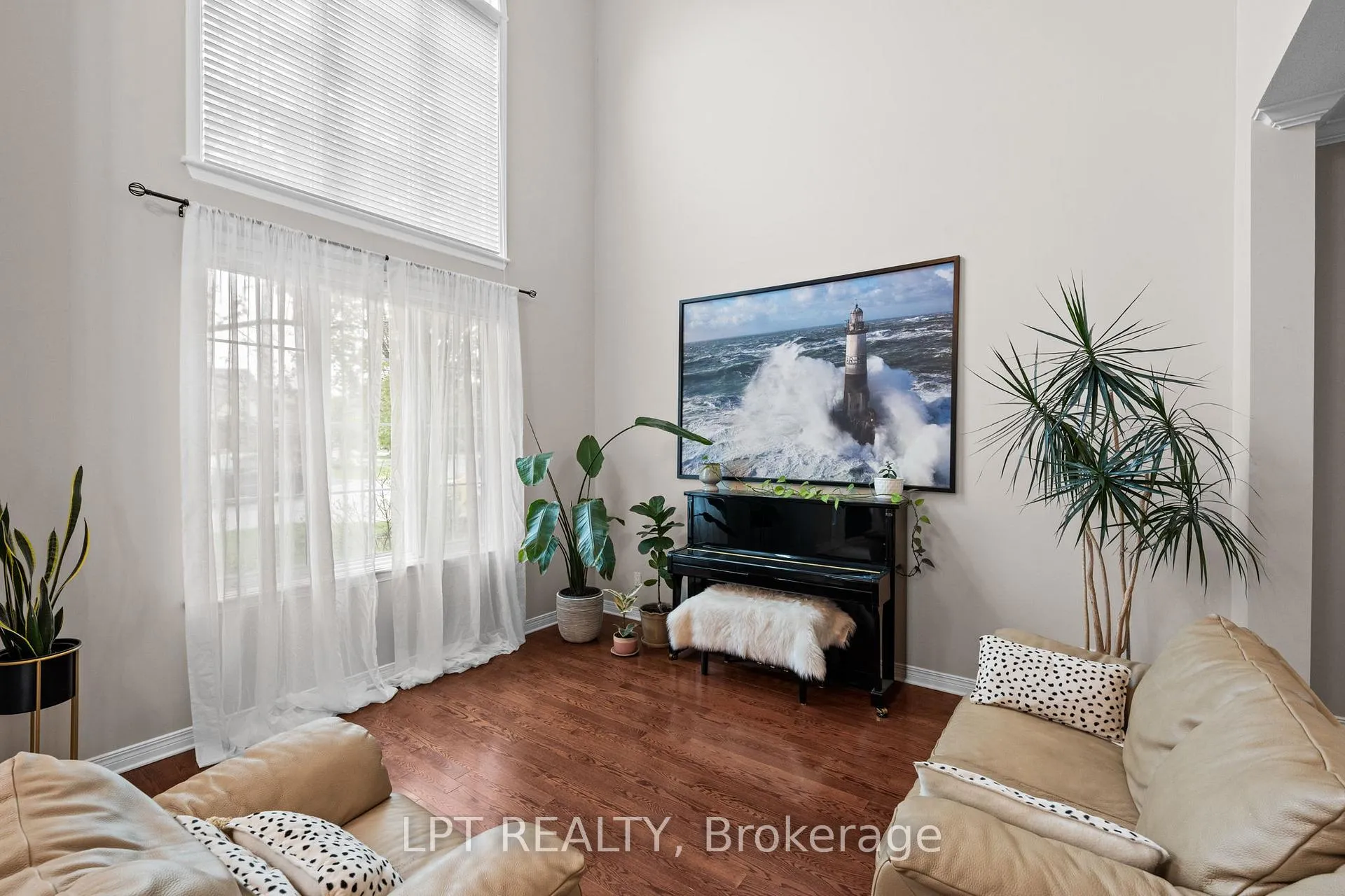 Photo 6 of 66 Forest Gate Way N, Ottawa, Barrhaven East — HOMEH