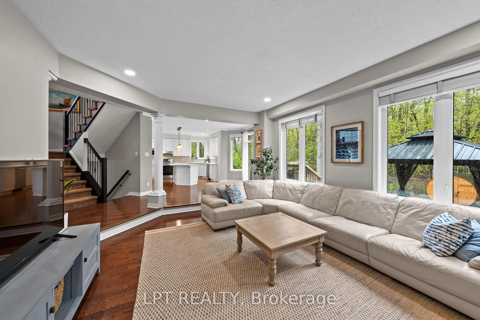 Photo 10 of 66 Forest Gate Way N, Ottawa, Barrhaven East — HOMEH