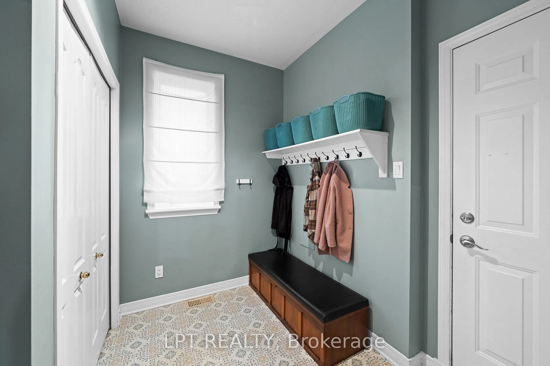 Photo 19 of 66 Forest Gate Way N, Ottawa, Barrhaven East — HOMEH