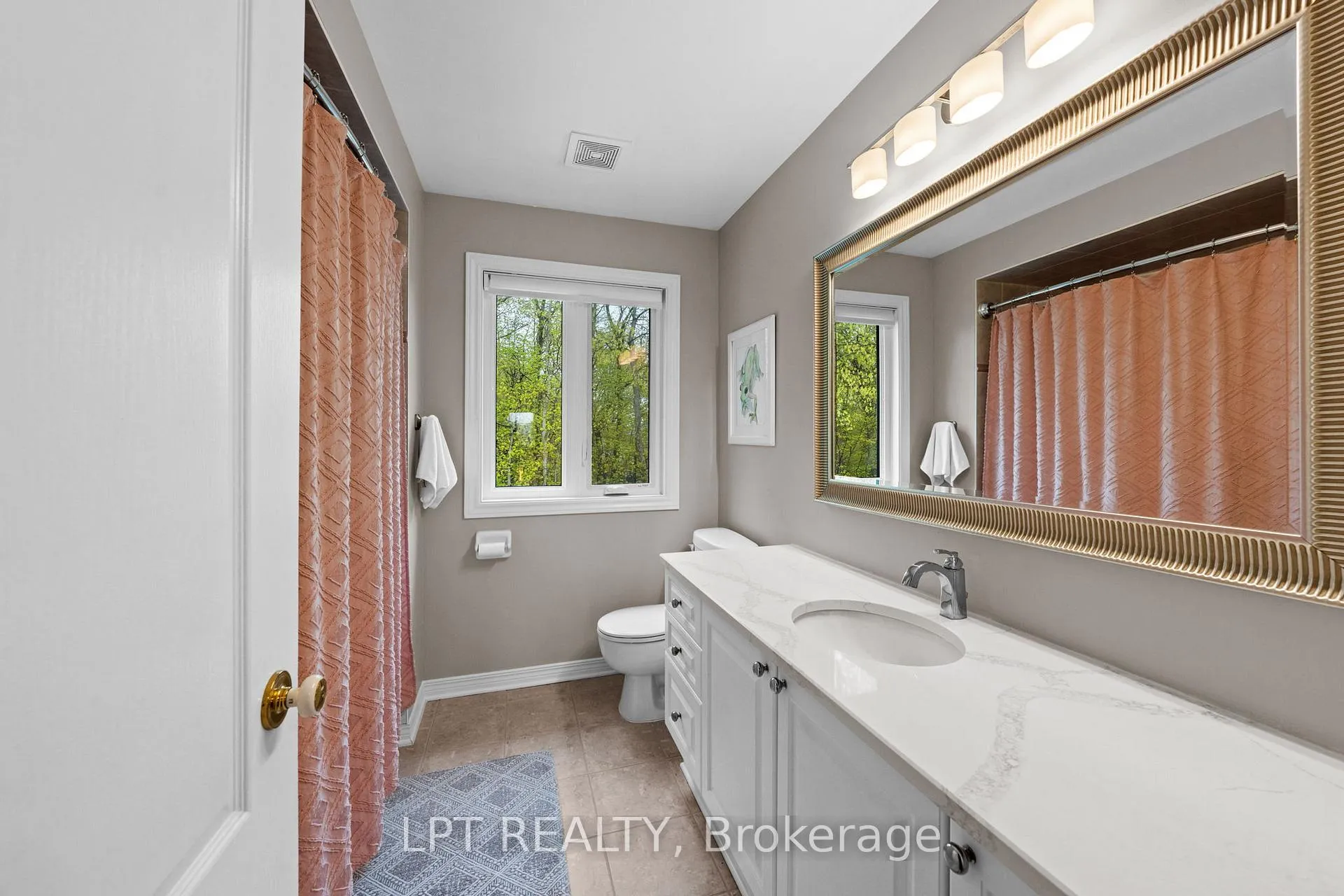 Photo 31 of 66 Forest Gate Way N, Ottawa, Barrhaven East — HOMEH