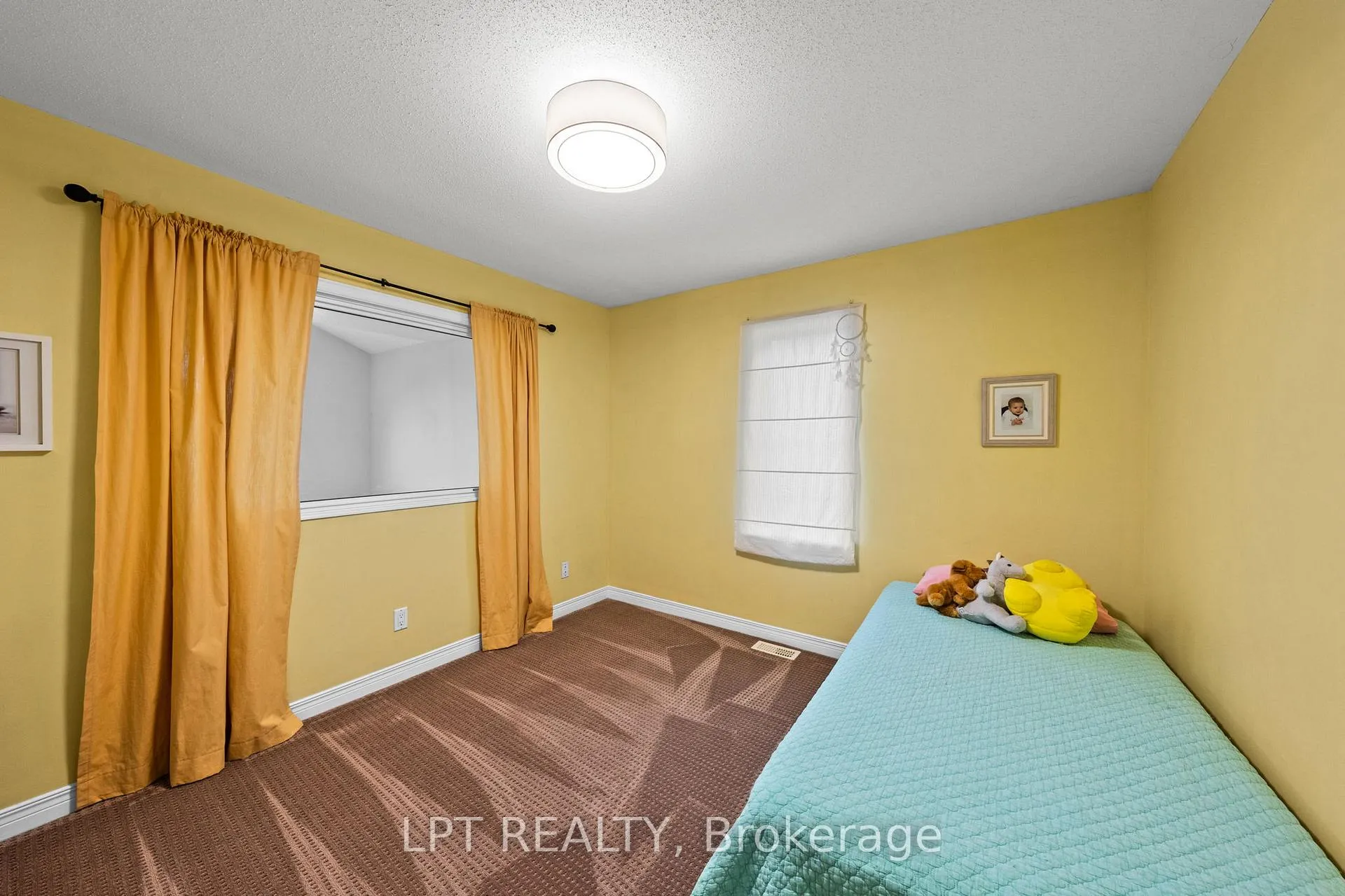 Photo 34 of 66 Forest Gate Way N, Ottawa, Barrhaven East — HOMEH