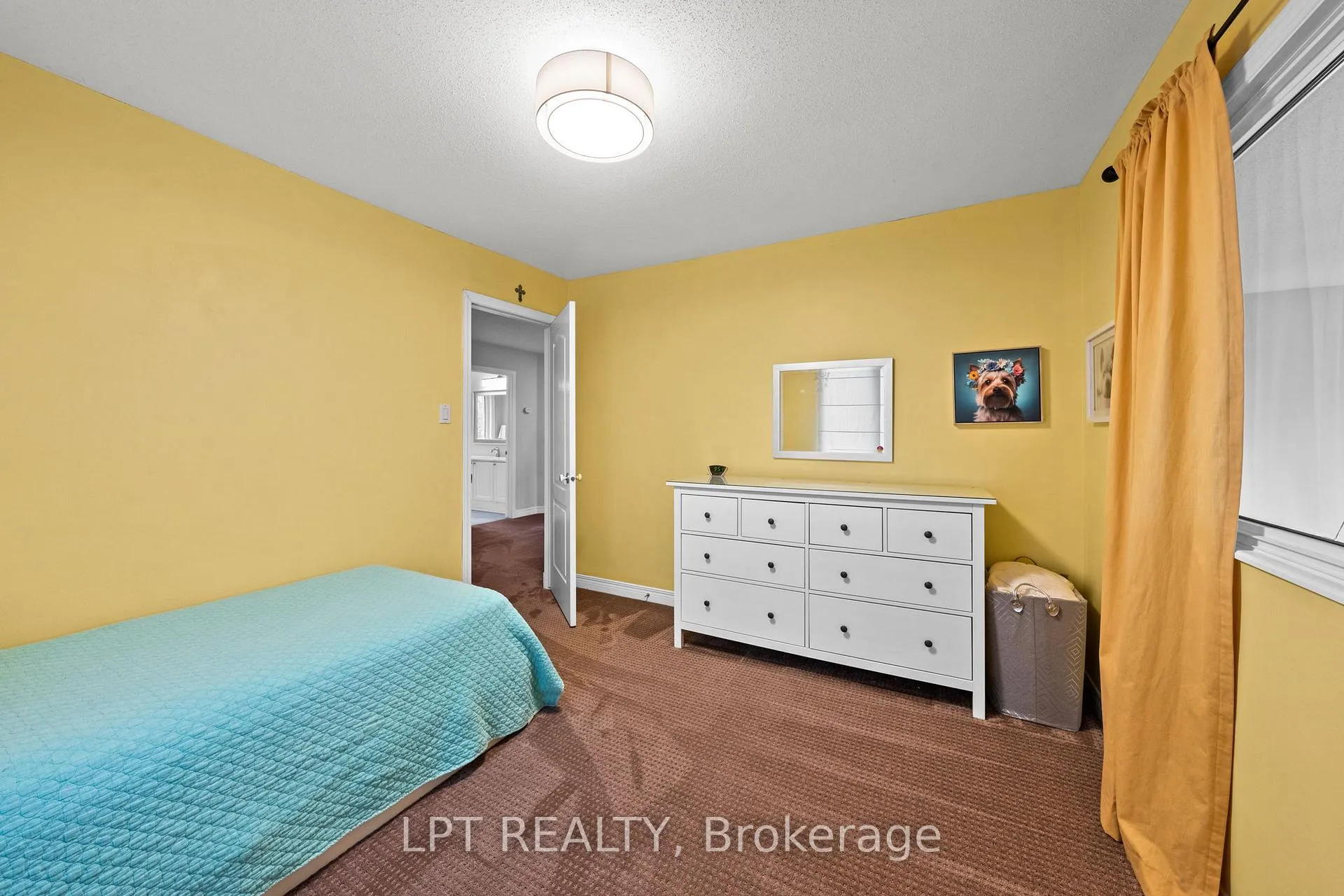 Photo 35 of 66 Forest Gate Way N, Ottawa, Barrhaven East — HOMEH