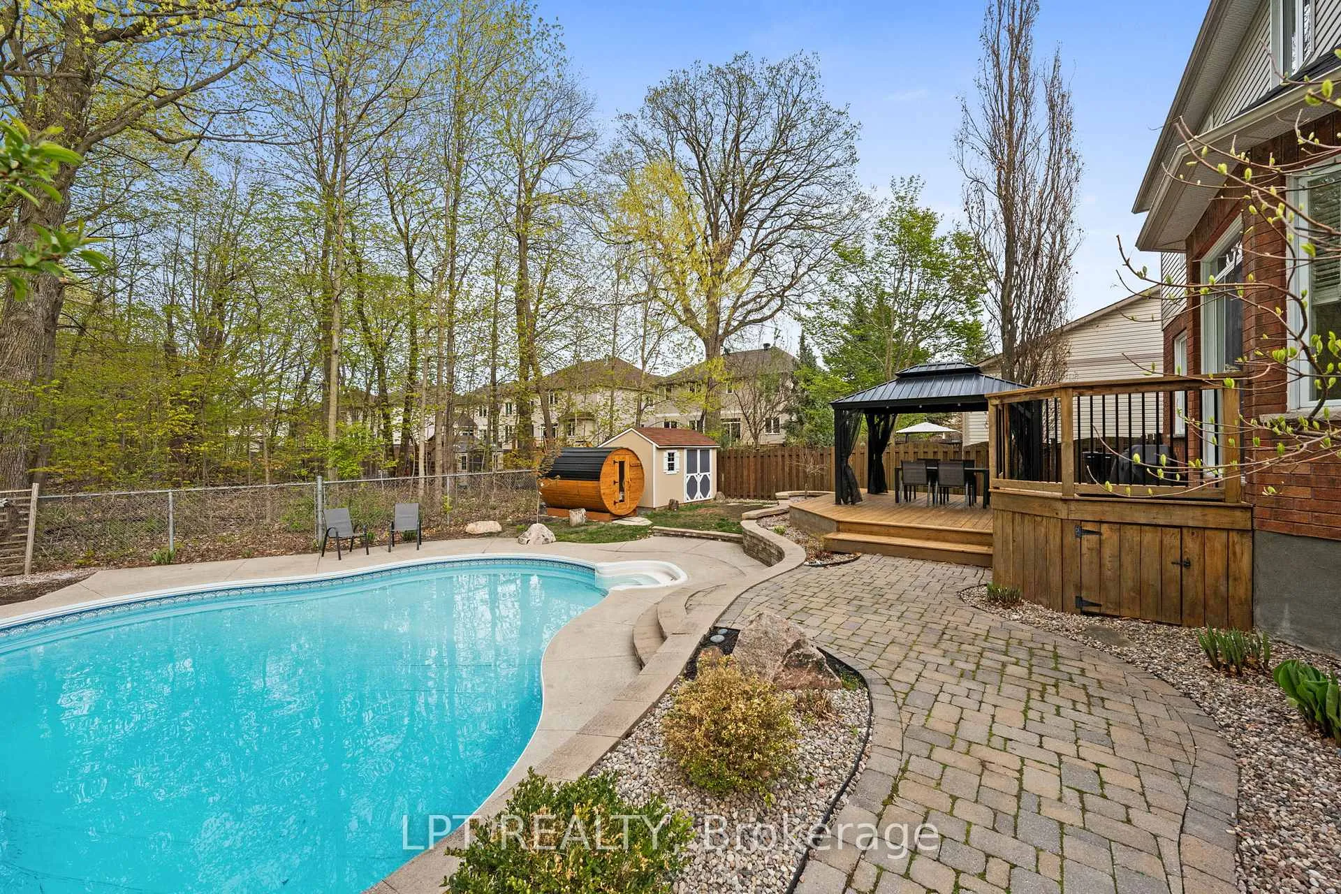 Photo 48 of 66 Forest Gate Way N, Ottawa, Barrhaven East — HOMEH