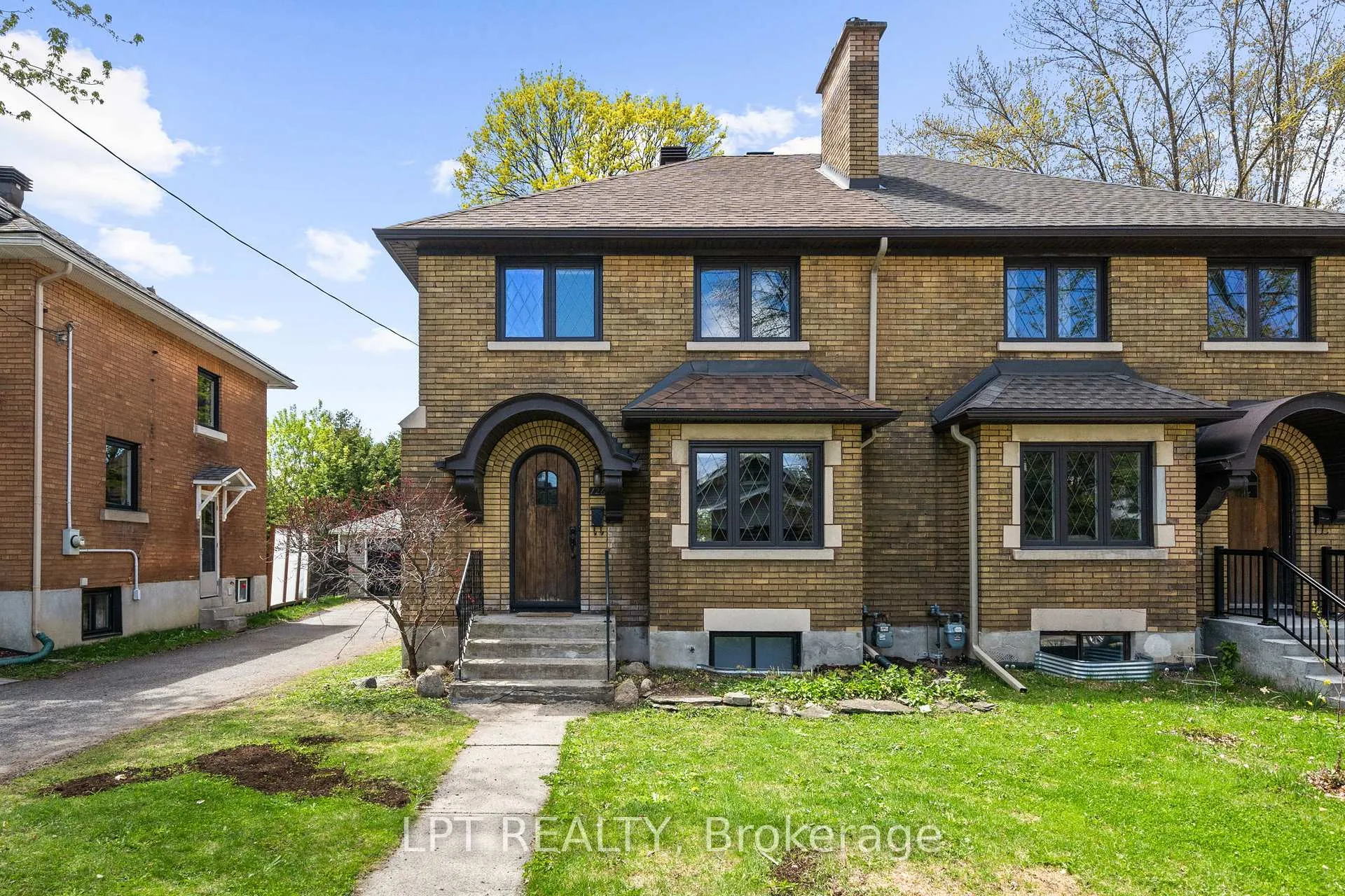 Photo 1 of 126 Blackburn Avenue, Ottawa, Sandy Hill — HOMEH