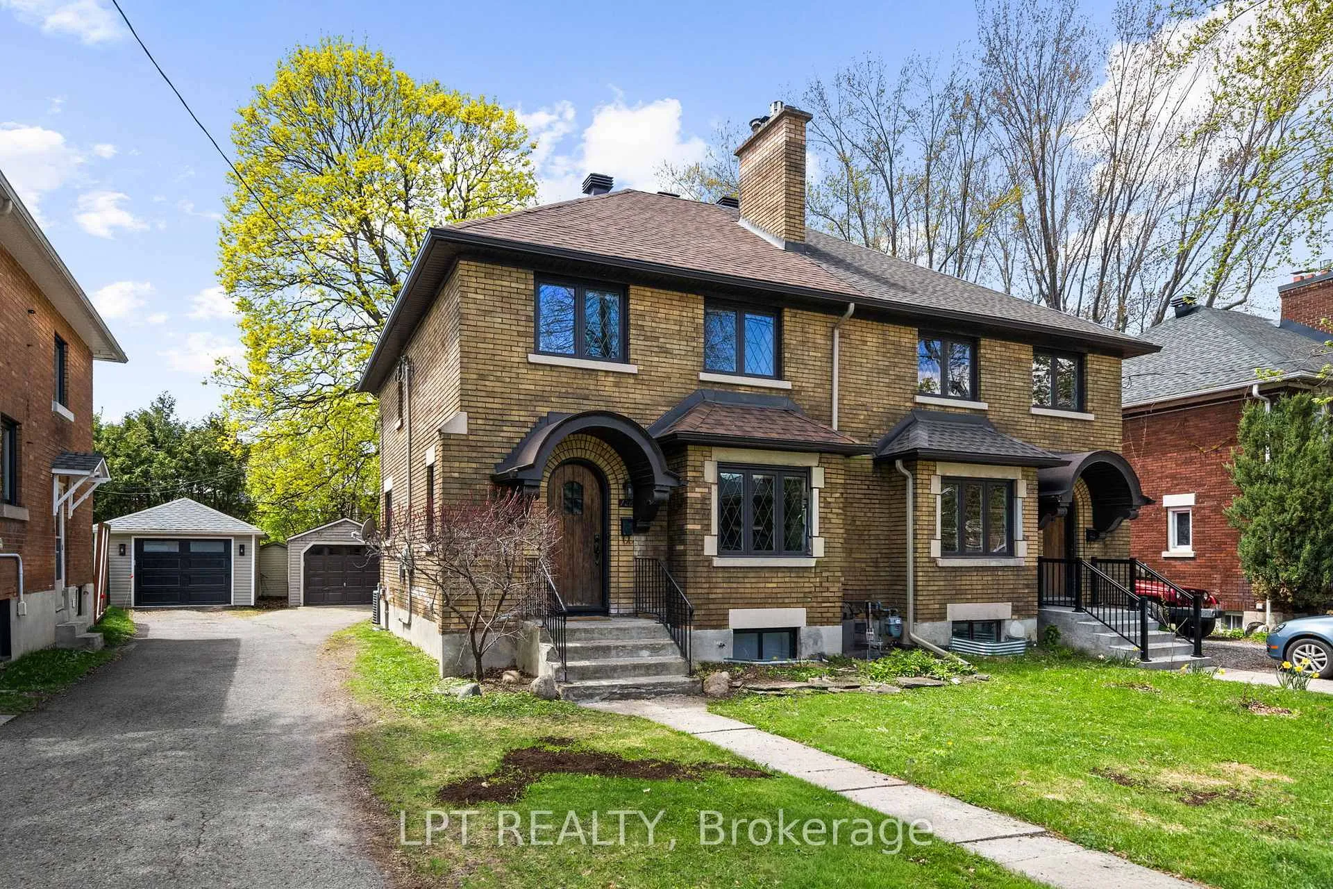 Photo 3 of 126 Blackburn Avenue, Ottawa, Sandy Hill — HOMEH