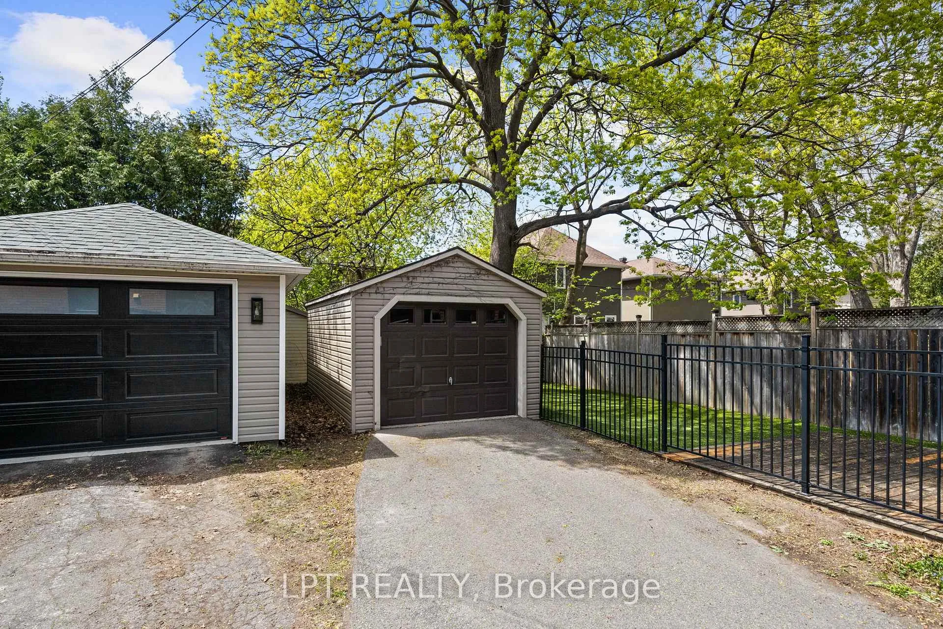 Photo 33 of 126 Blackburn Avenue, Ottawa, Sandy Hill — HOMEH