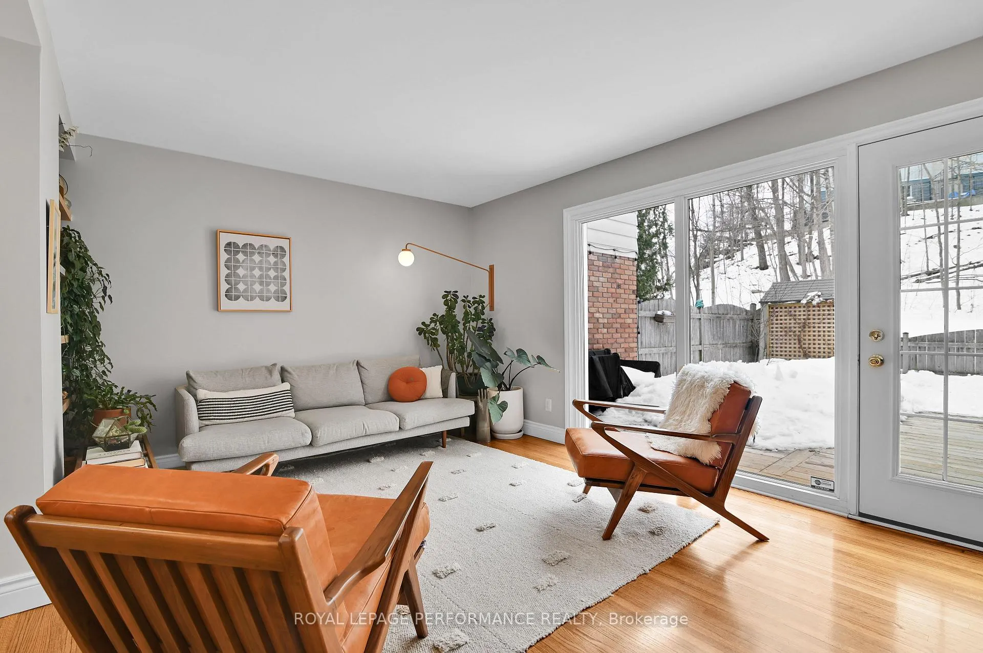 Photo 10 of 835 Provost Drive, Ottawa, Riverside Park South — HOMEH