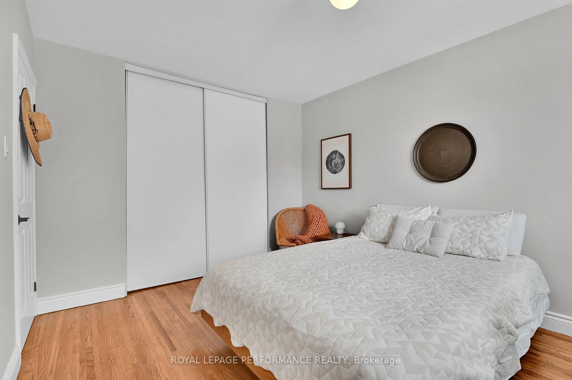 Photo 21 of 835 Provost Drive, Ottawa, Riverside Park South — HOMEH