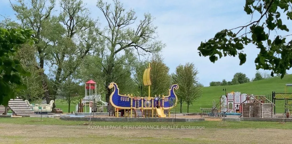 Photo 36 of 835 Provost Drive, Ottawa, Riverside Park South — HOMEH