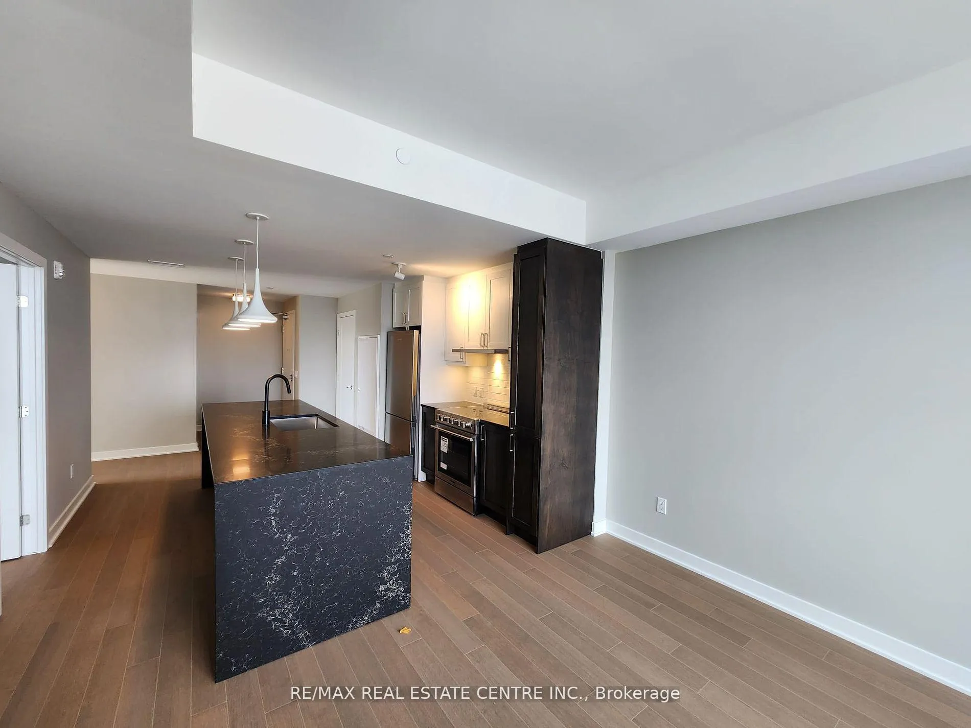 Photo 5 of Unit 608, 360 Deschatelets Avenue, Ottawa, Ottawa East — HOMEH