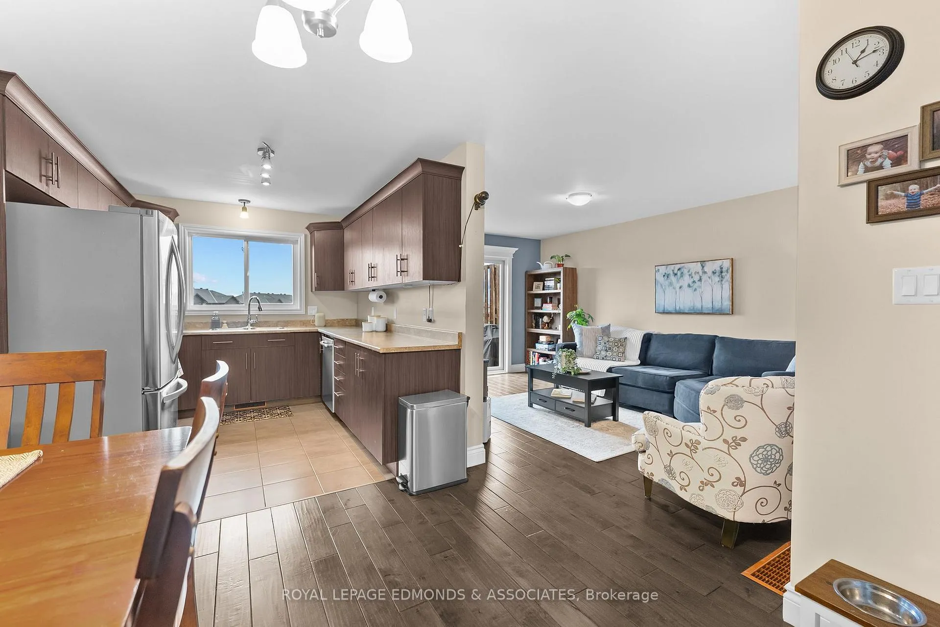 Photo 11 of 8 William Thomas Drive, Petawawa — HOMEH