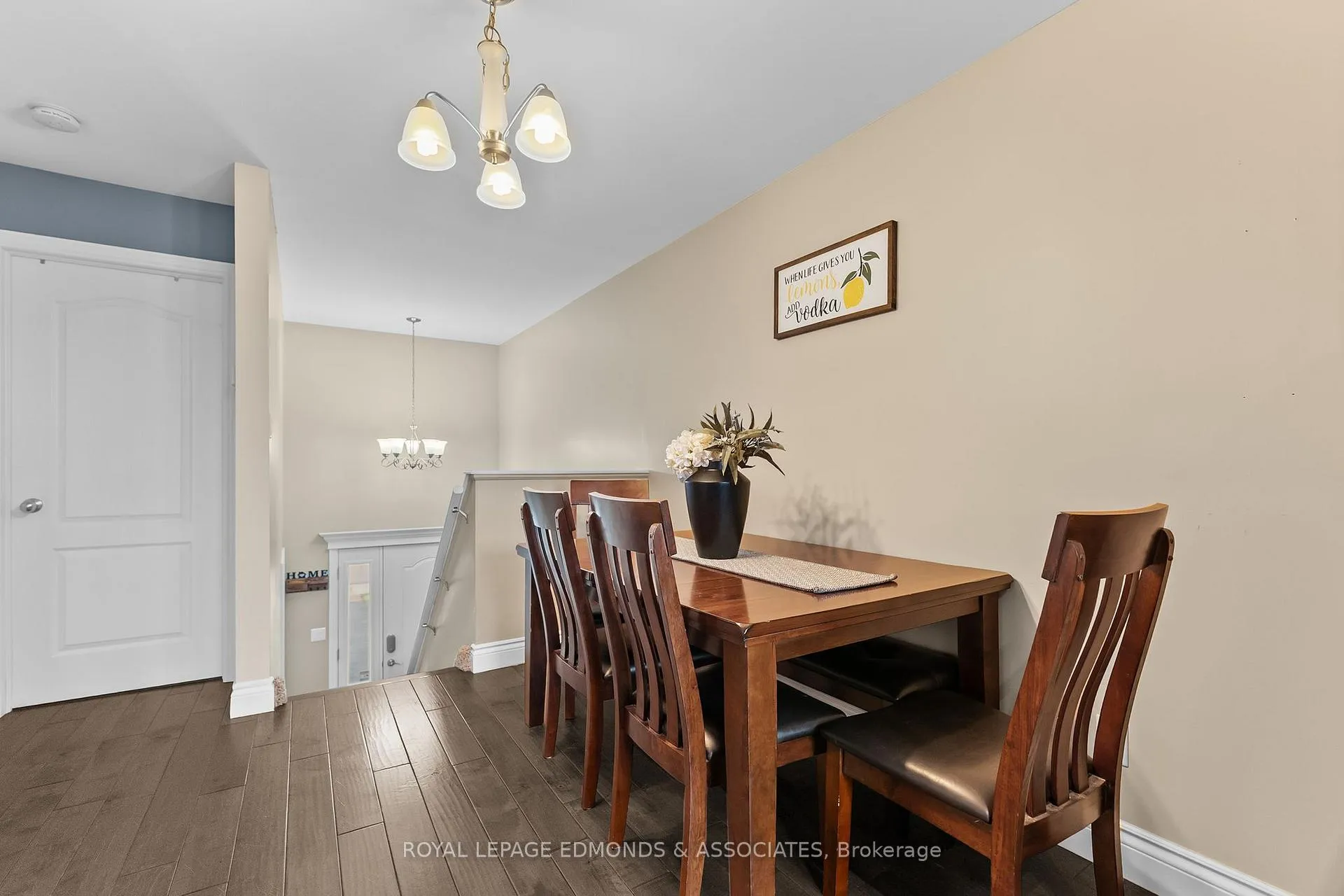 Photo 17 of 8 William Thomas Drive, Petawawa — HOMEH