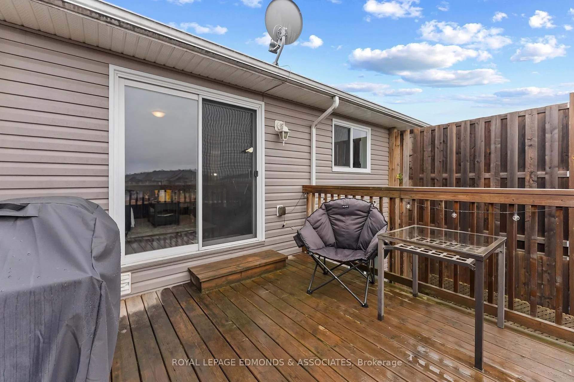 Photo 34 of 8 William Thomas Drive, Petawawa — HOMEH