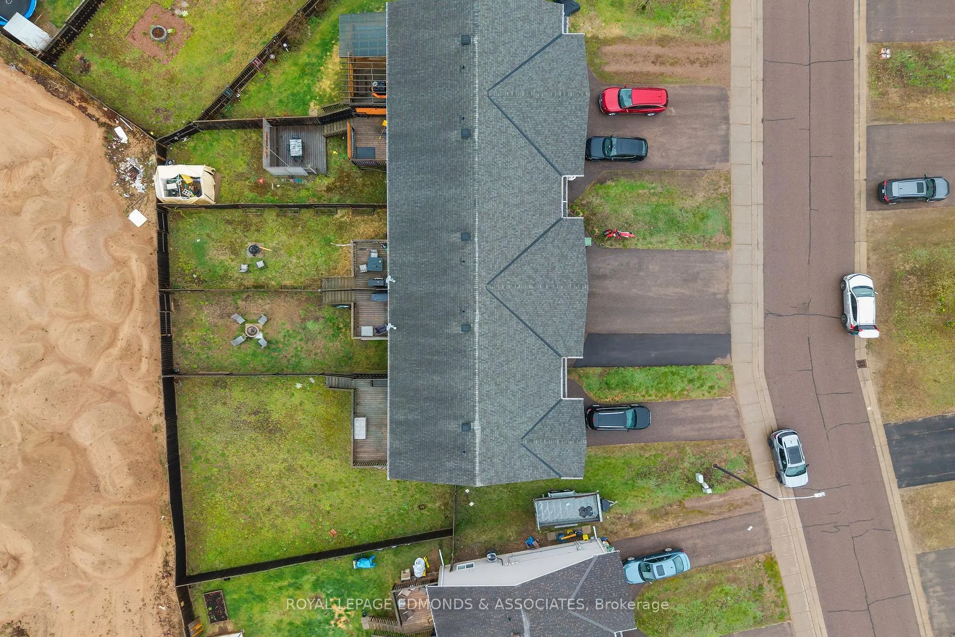 Photo 37 of 8 William Thomas Drive, Petawawa — HOMEH