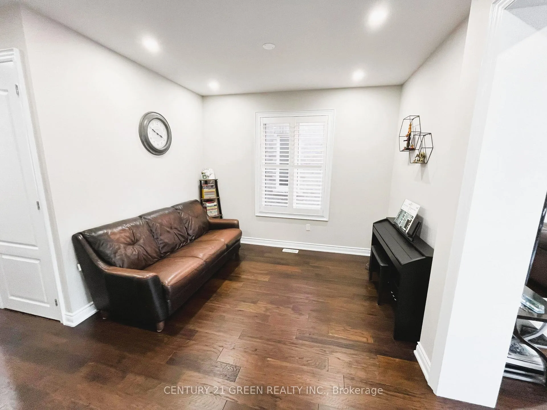 Photo 9 of 199 Windfields Farm Drive W, Oshawa, Windfields — HOMEH