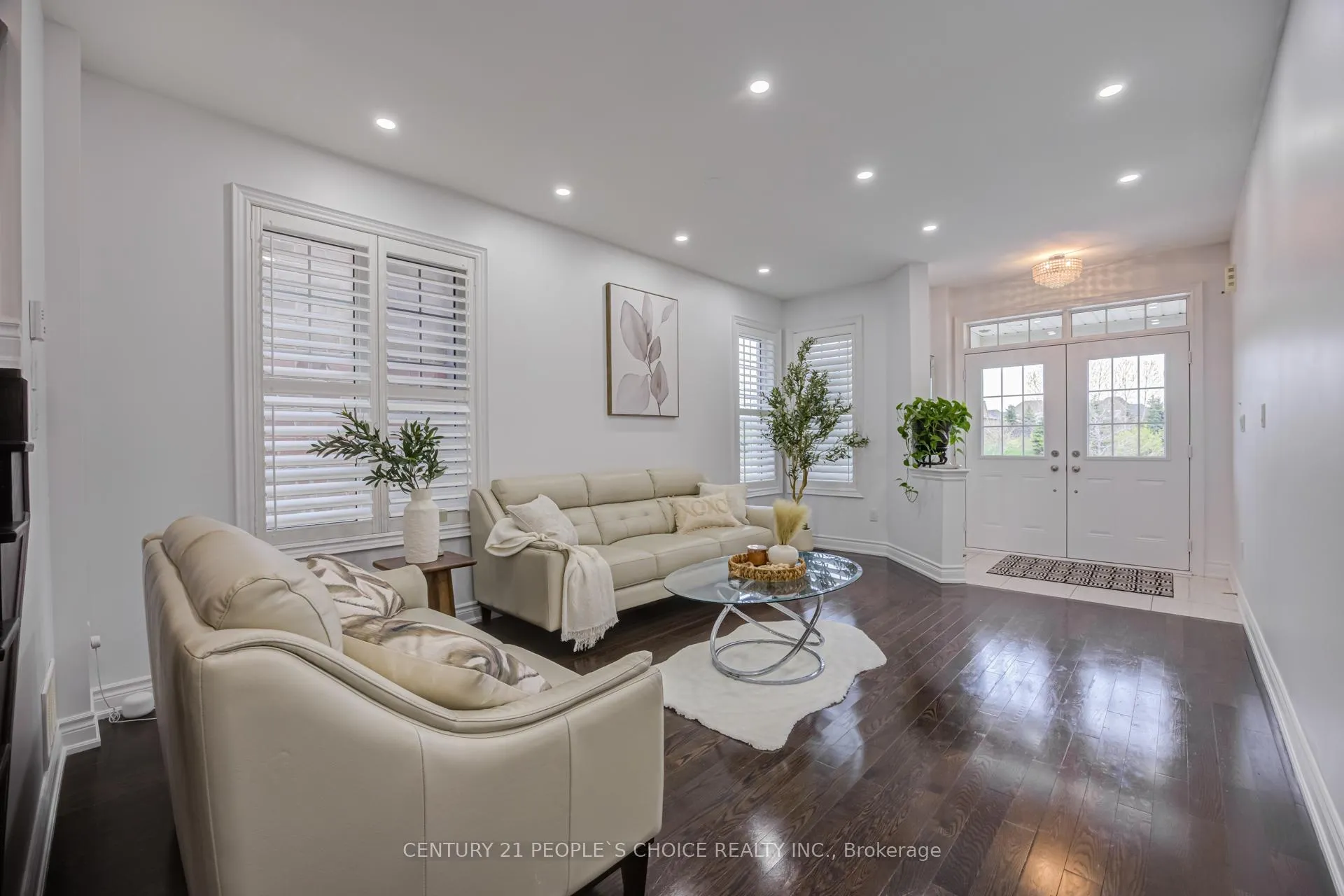 Photo 7 of 82 Mactier Drive, Vaughan, Kleinburg — HOMEH
