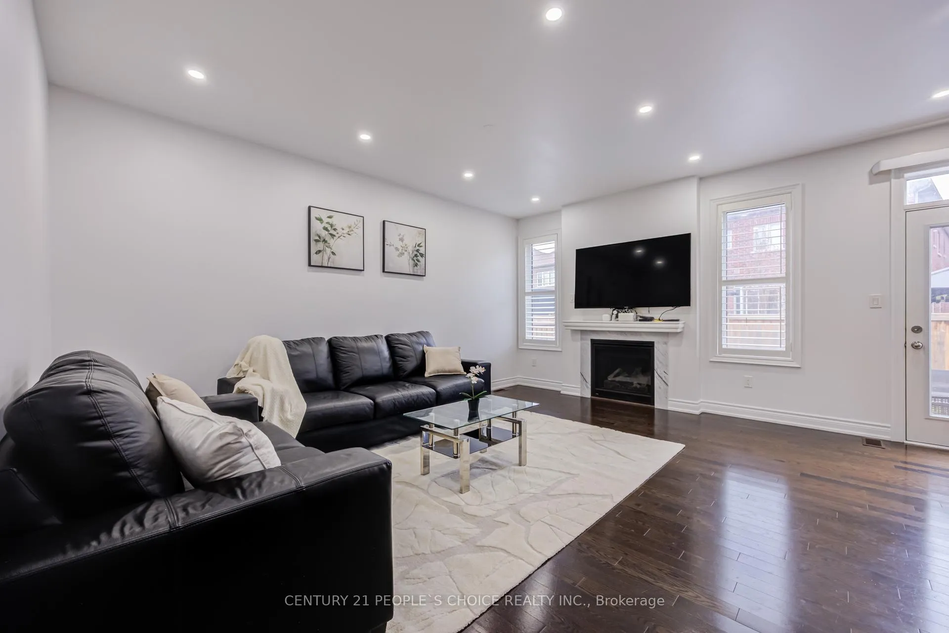 Photo 12 of 82 Mactier Drive, Vaughan, Kleinburg — HOMEH
