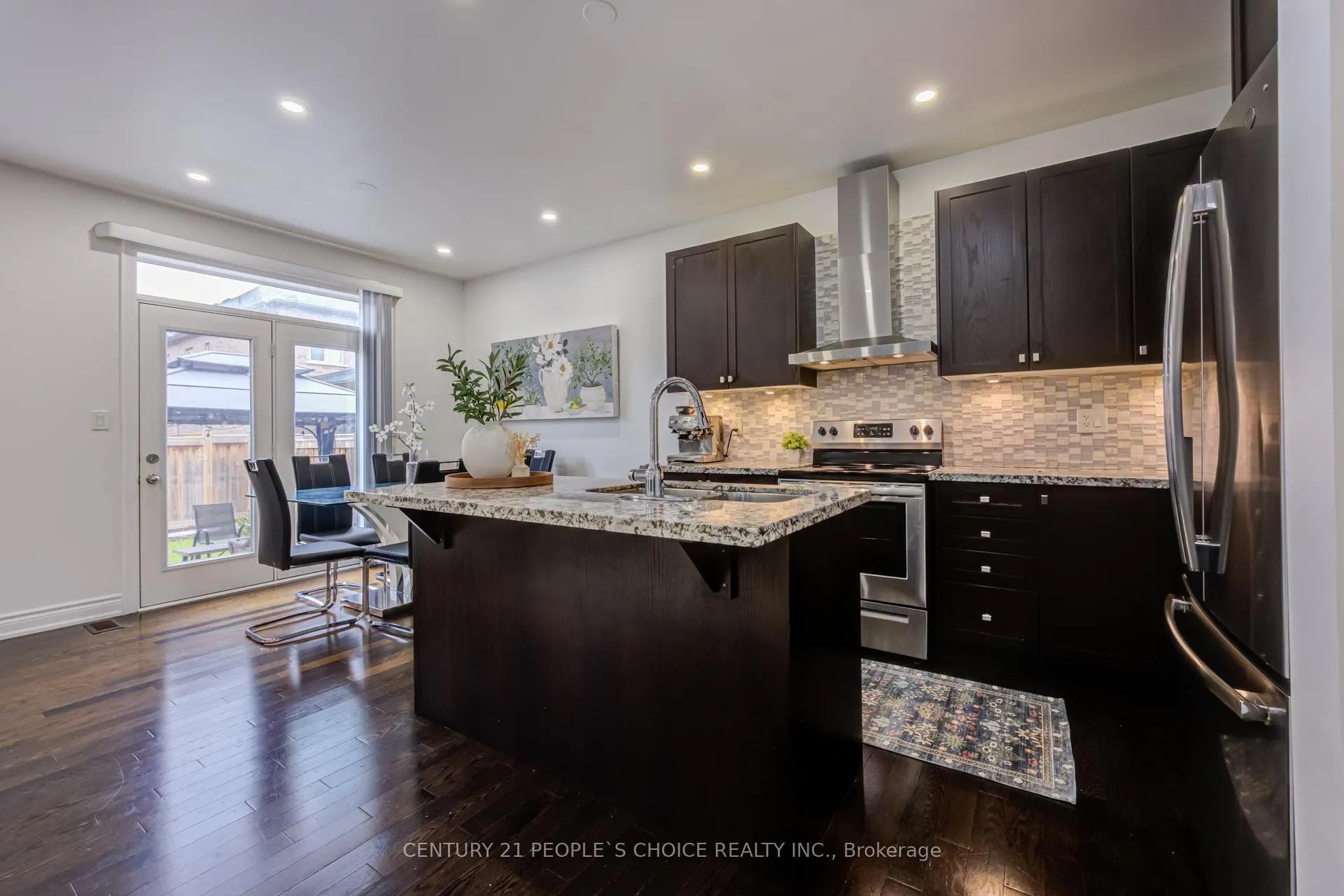 Photo 13 of 82 Mactier Drive, Vaughan, Kleinburg — HOMEH
