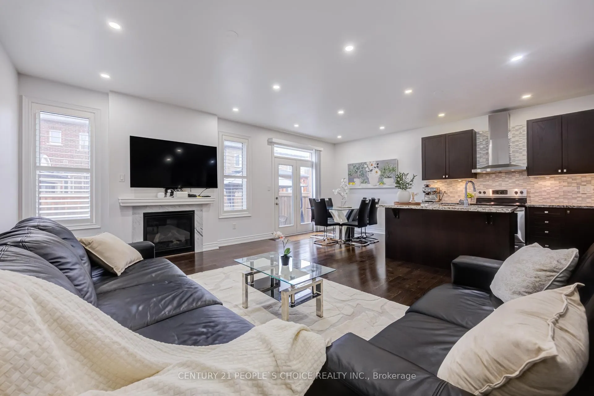 Photo 16 of 82 Mactier Drive, Vaughan, Kleinburg — HOMEH