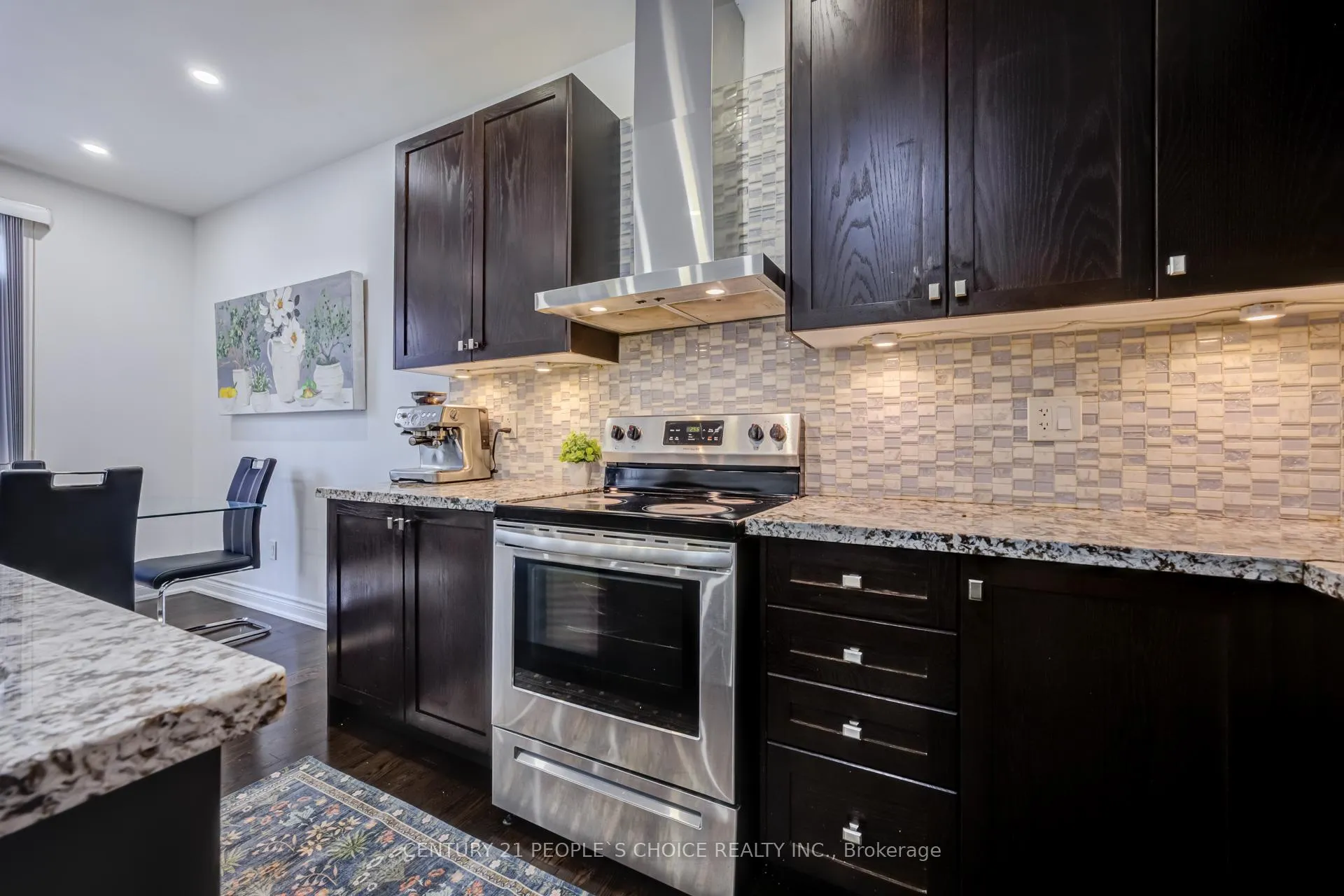 Photo 17 of 82 Mactier Drive, Vaughan, Kleinburg — HOMEH