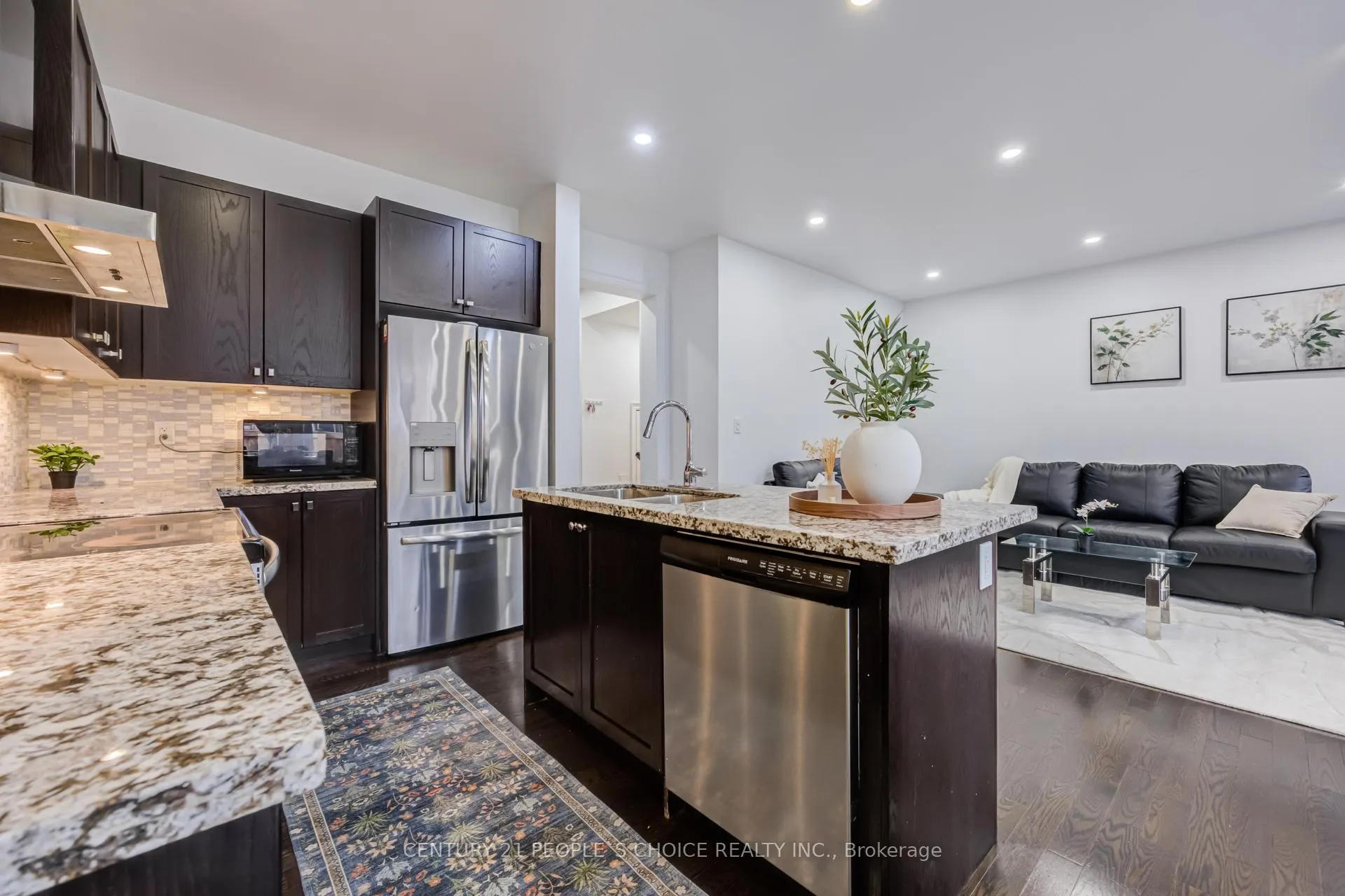 Photo 20 of 82 Mactier Drive, Vaughan, Kleinburg — HOMEH