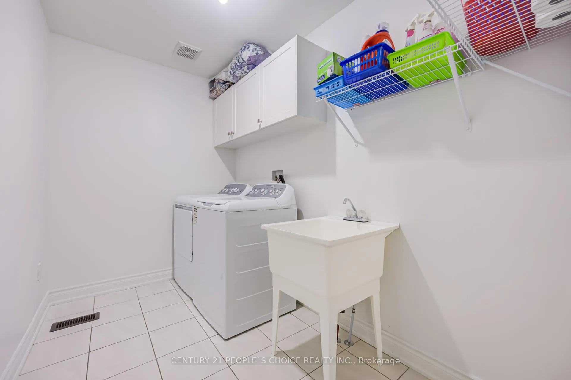 Photo 37 of 82 Mactier Drive, Vaughan, Kleinburg — HOMEH