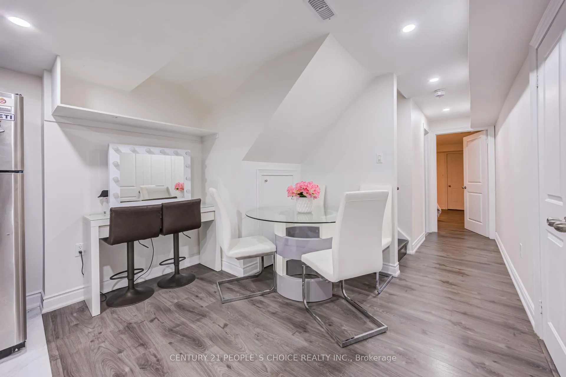 Photo 39 of 82 Mactier Drive, Vaughan, Kleinburg — HOMEH