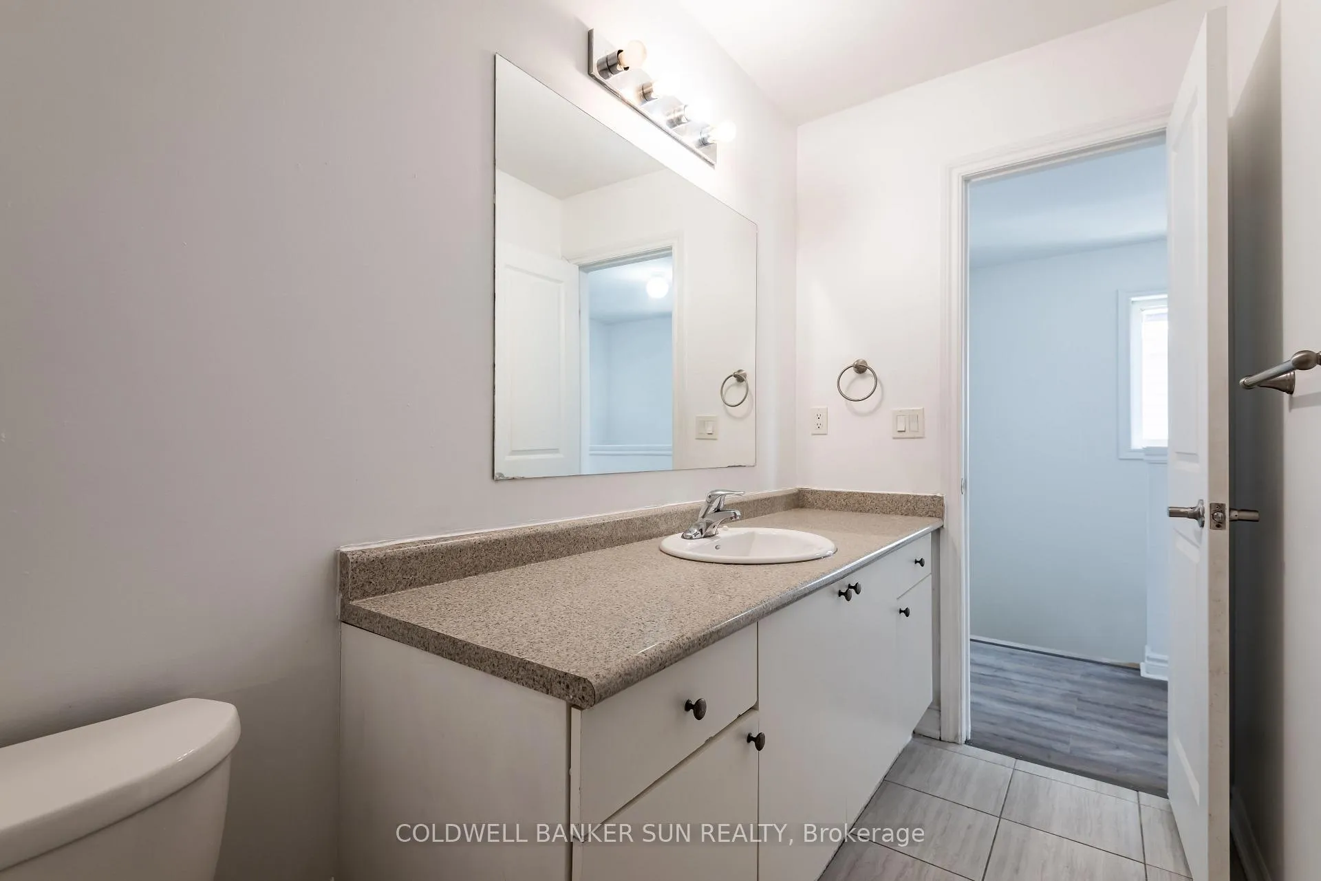 Photo 23 of 59 Todd Crescent, Southgate — HOMEH