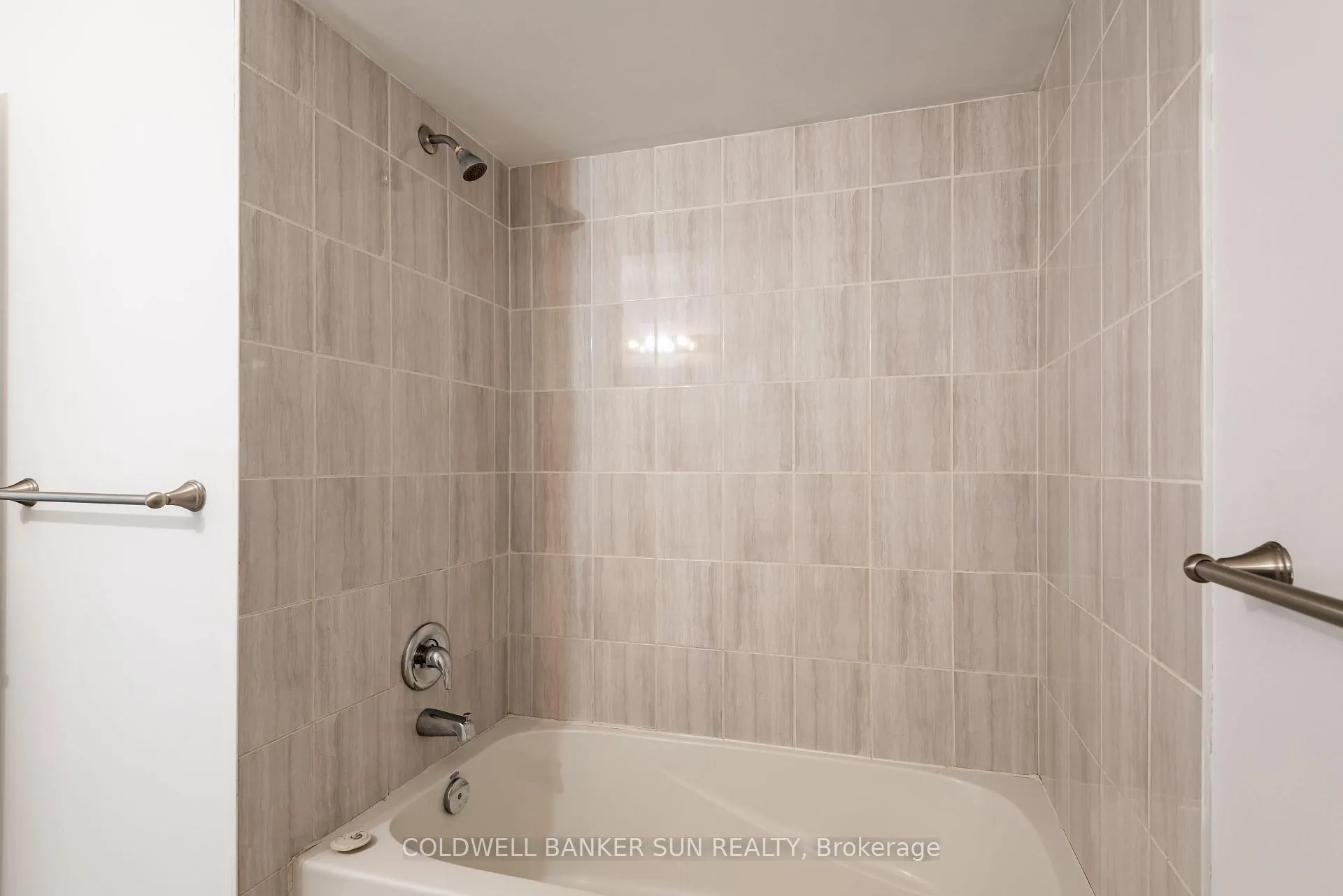 Photo 28 of 59 Todd Crescent, Southgate — HOMEH