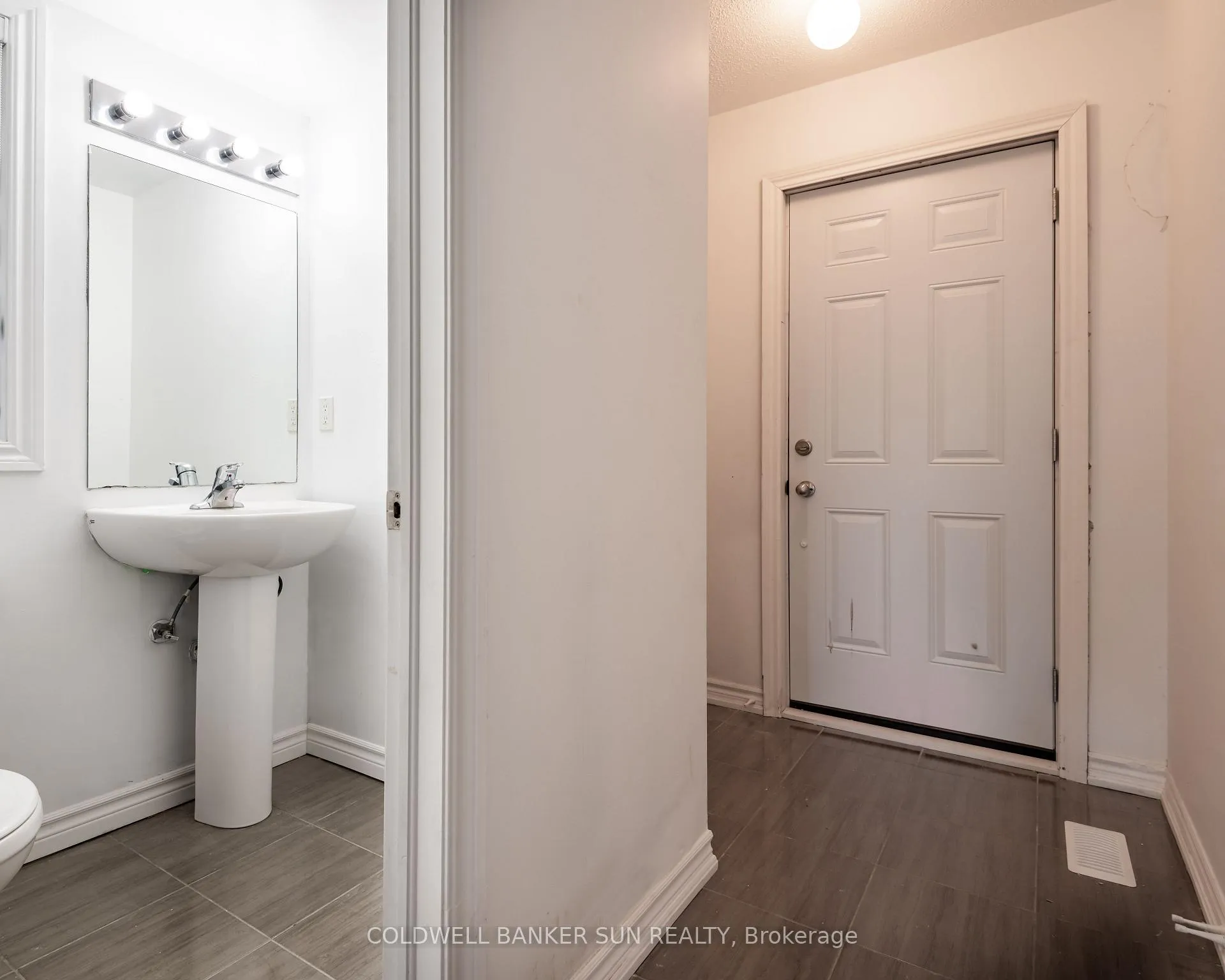 Photo 30 of 59 Todd Crescent, Southgate — HOMEH