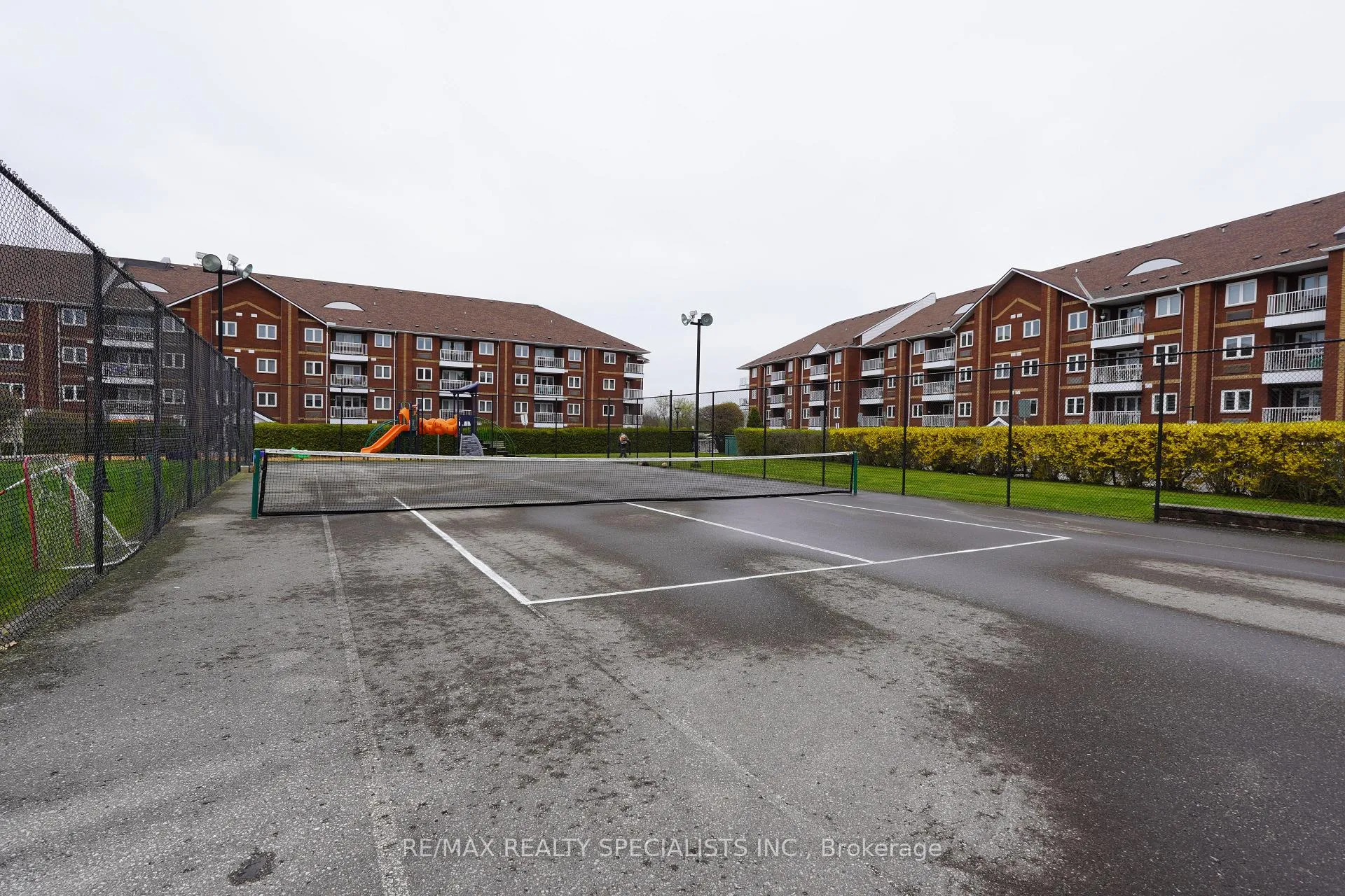 Photo 14 of Unit 219, 193 Lake Driveway Drive, Ajax, South West — HOMEH