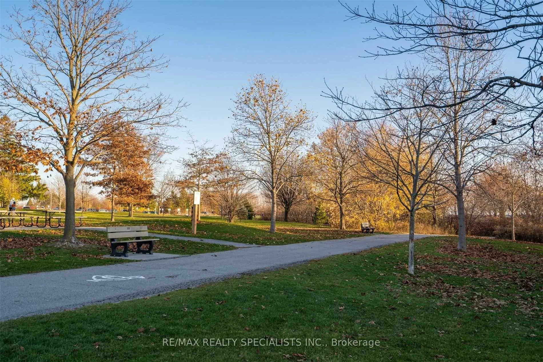 Photo 17 of Unit 219, 193 Lake Driveway Drive, Ajax, South West — HOMEH