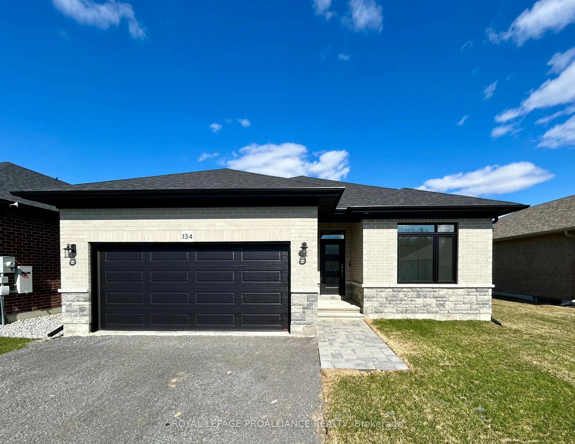 Photo 1 of 134 Stonecrest Boulevard, Quinte West, Sidney Ward — HOMEH