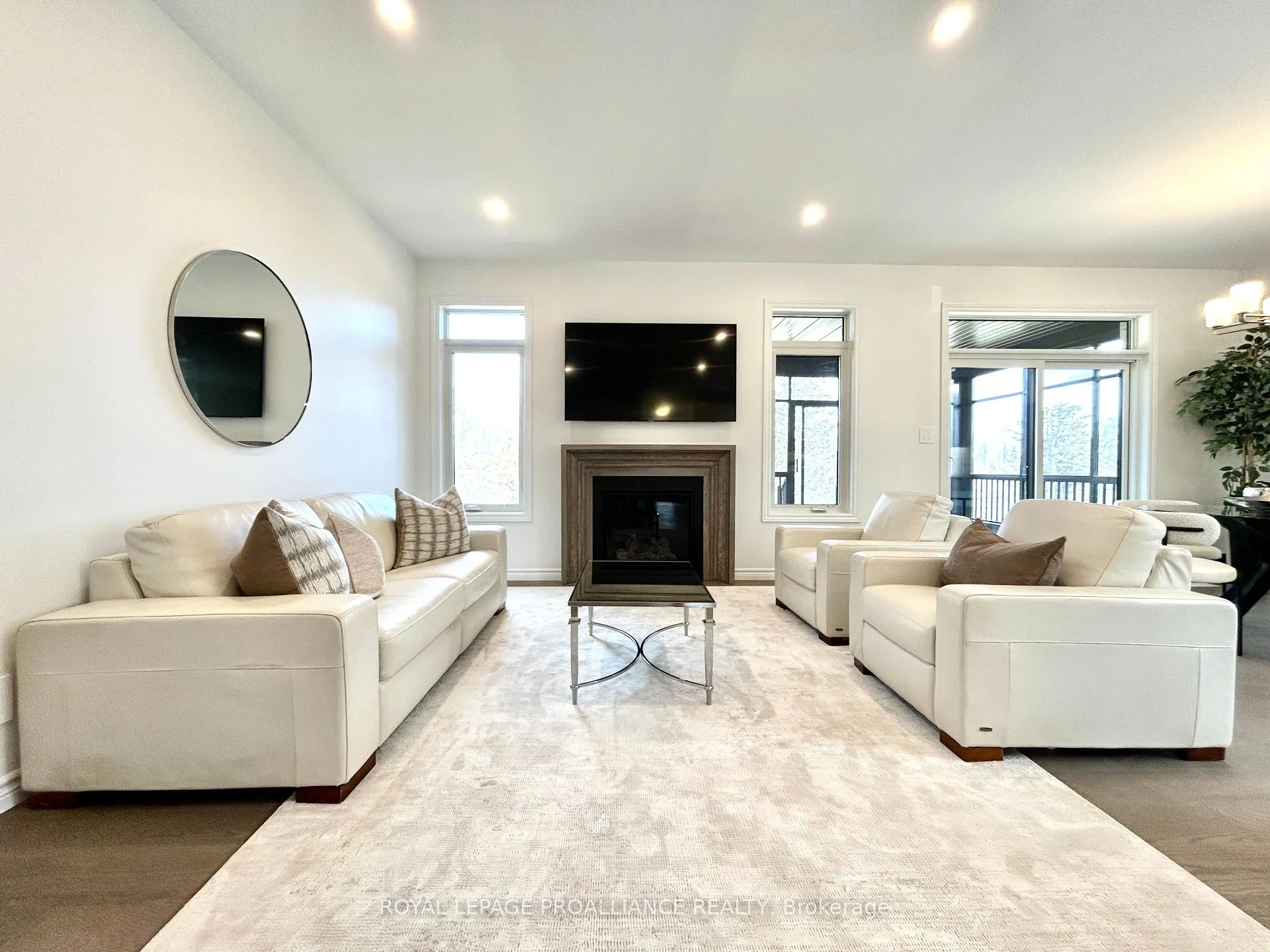 Photo 6 of 134 Stonecrest Boulevard, Quinte West, Sidney Ward — HOMEH