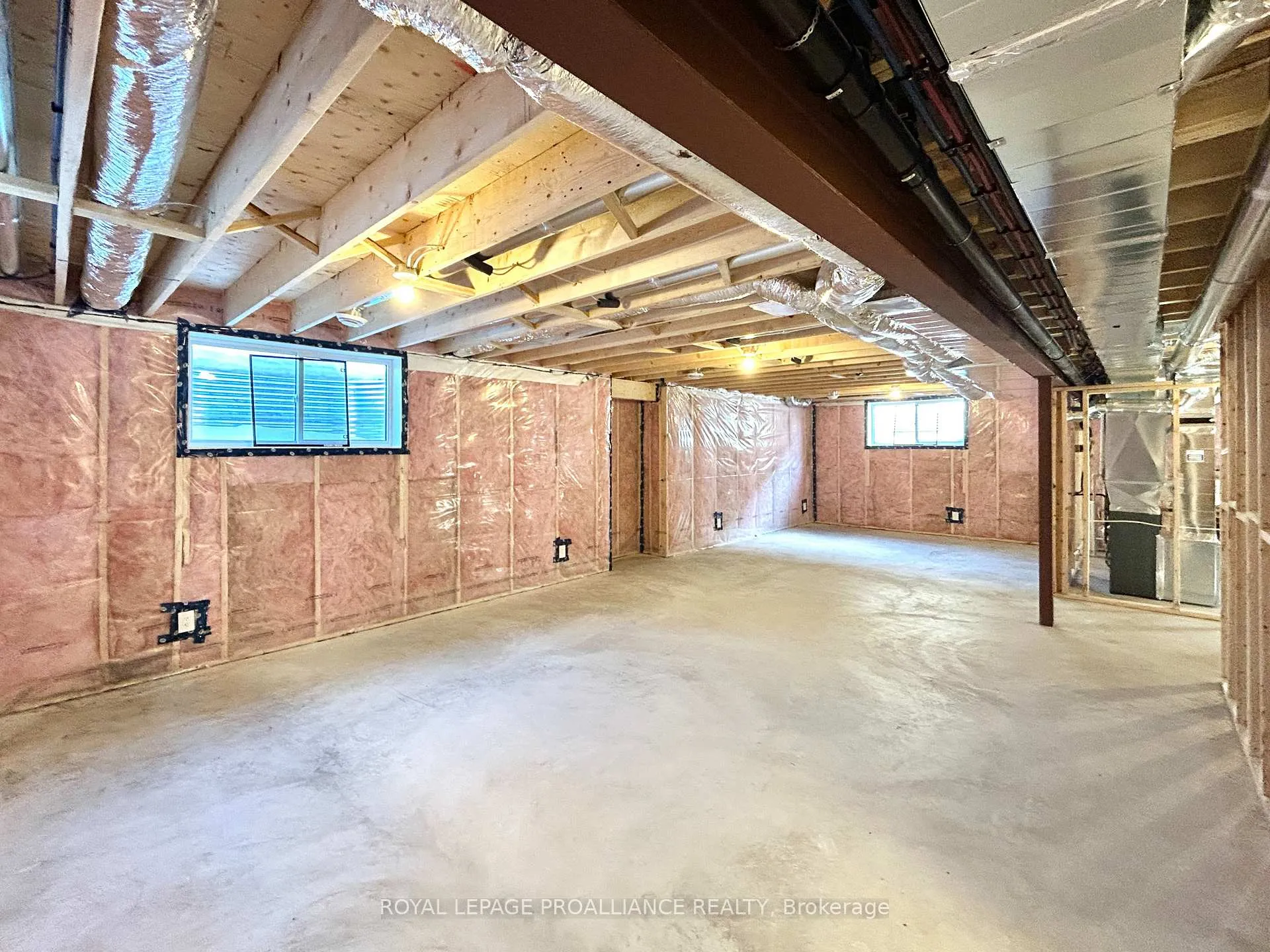 Photo 15 of 134 Stonecrest Boulevard, Quinte West, Sidney Ward — HOMEH