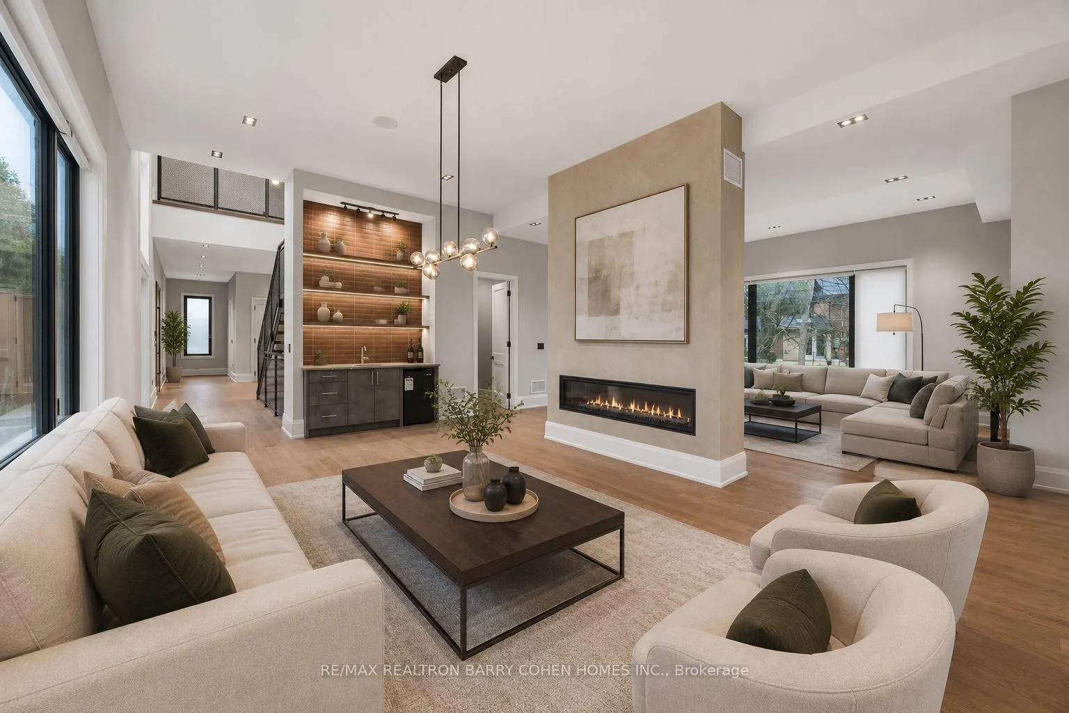 Photo 9 of 4 Sunflower Court, Markham, Bayview Glen — HOMEH
