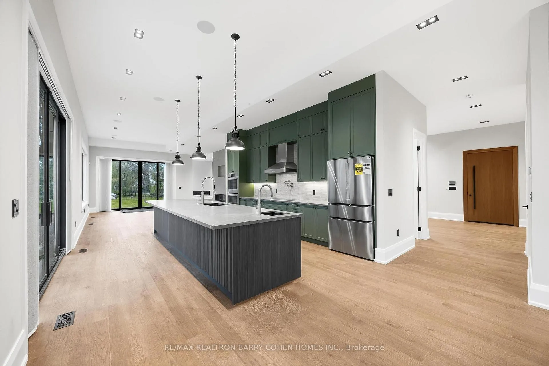 Photo 15 of 4 Sunflower Court, Markham, Bayview Glen — HOMEH