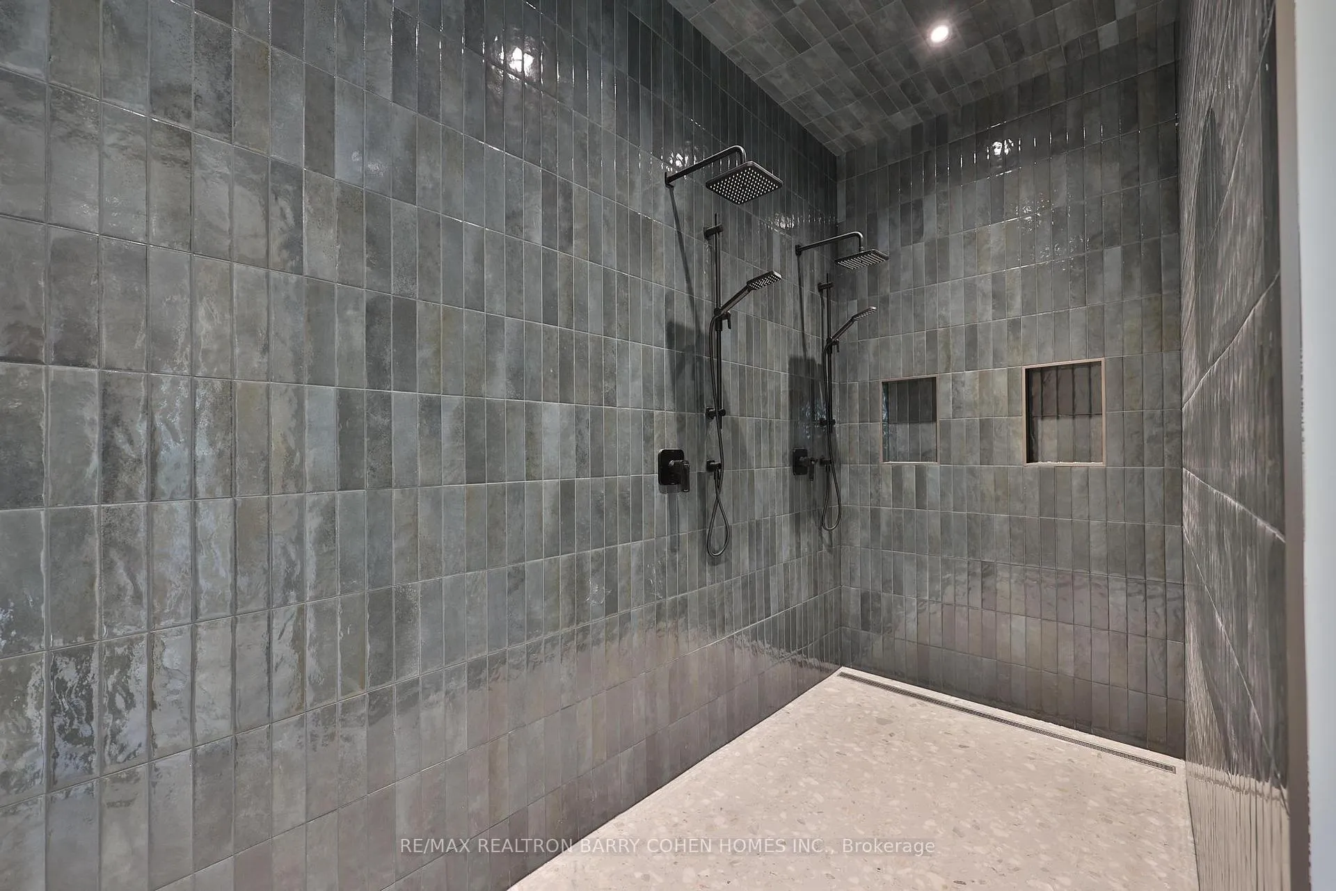 Photo 21 of 4 Sunflower Court, Markham, Bayview Glen — HOMEH