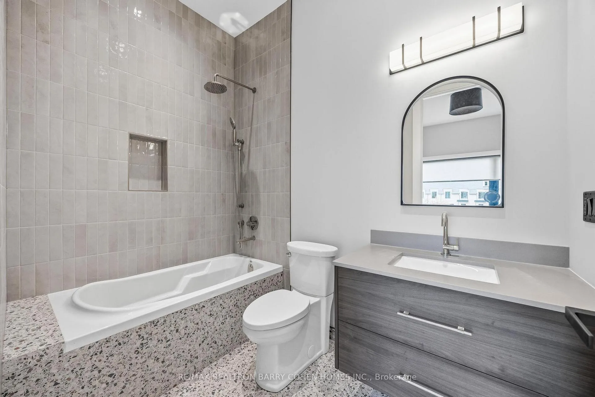 Photo 24 of 4 Sunflower Court, Markham, Bayview Glen — HOMEH
