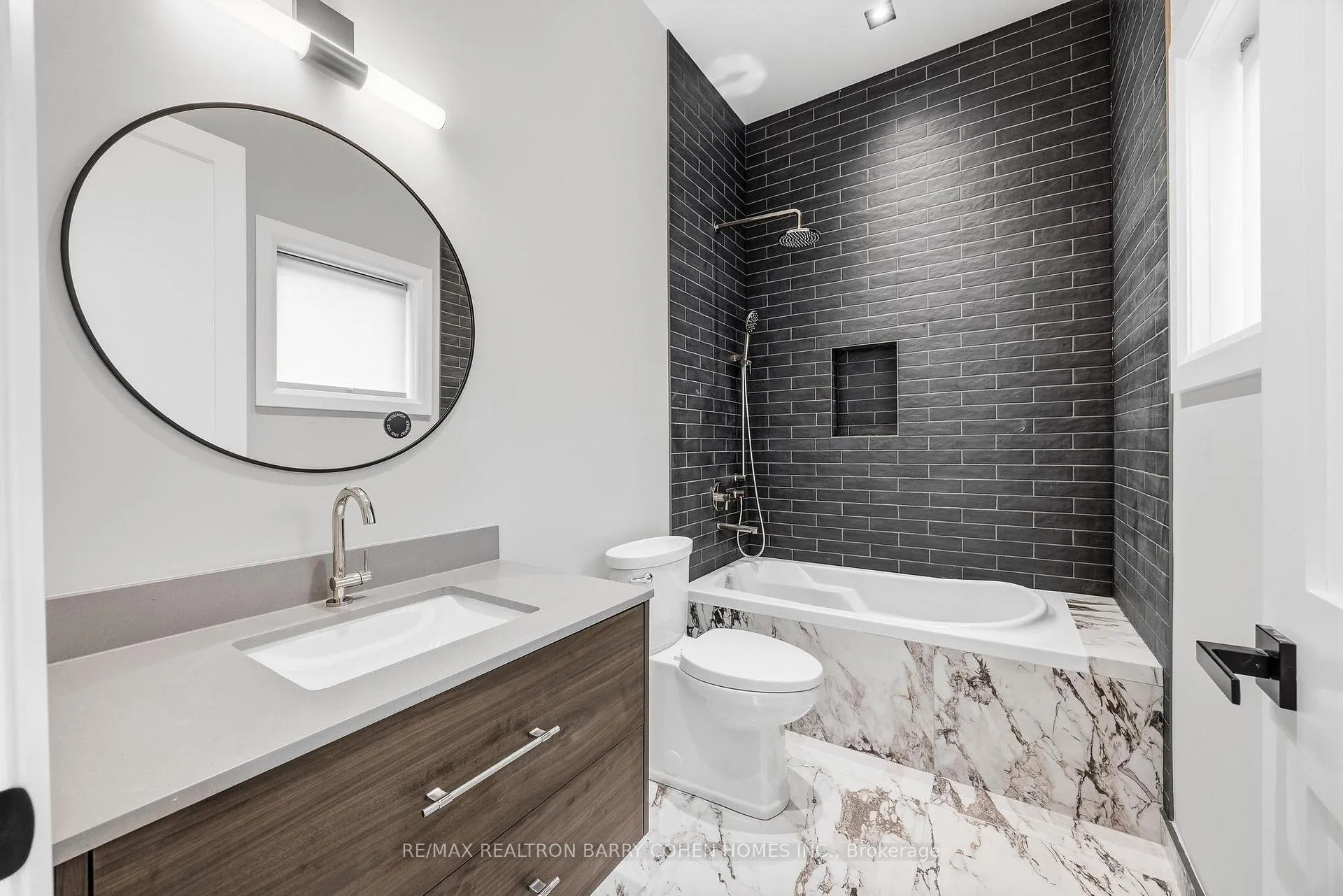 Photo 27 of 4 Sunflower Court, Markham, Bayview Glen — HOMEH