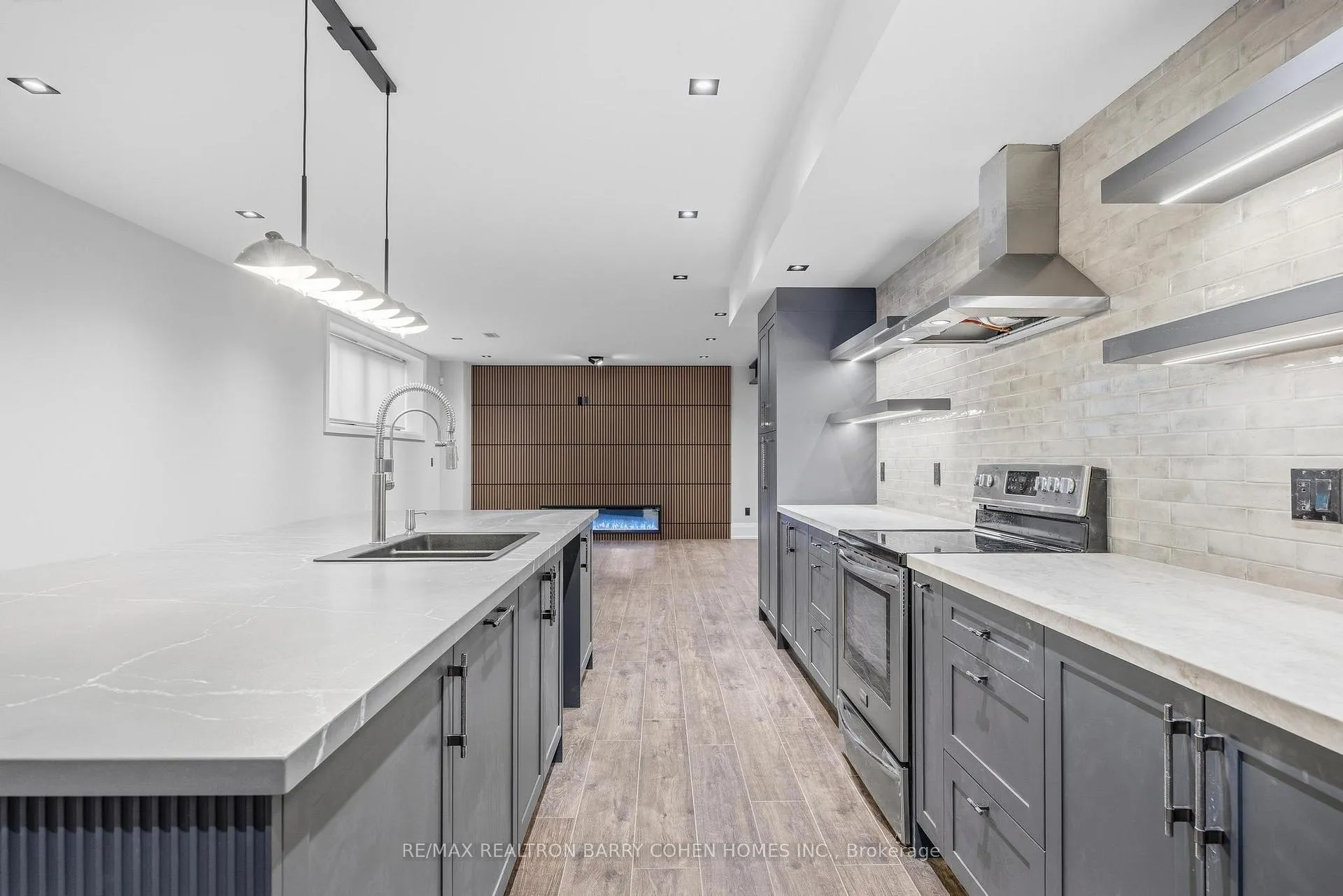 Photo 28 of 4 Sunflower Court, Markham, Bayview Glen — HOMEH